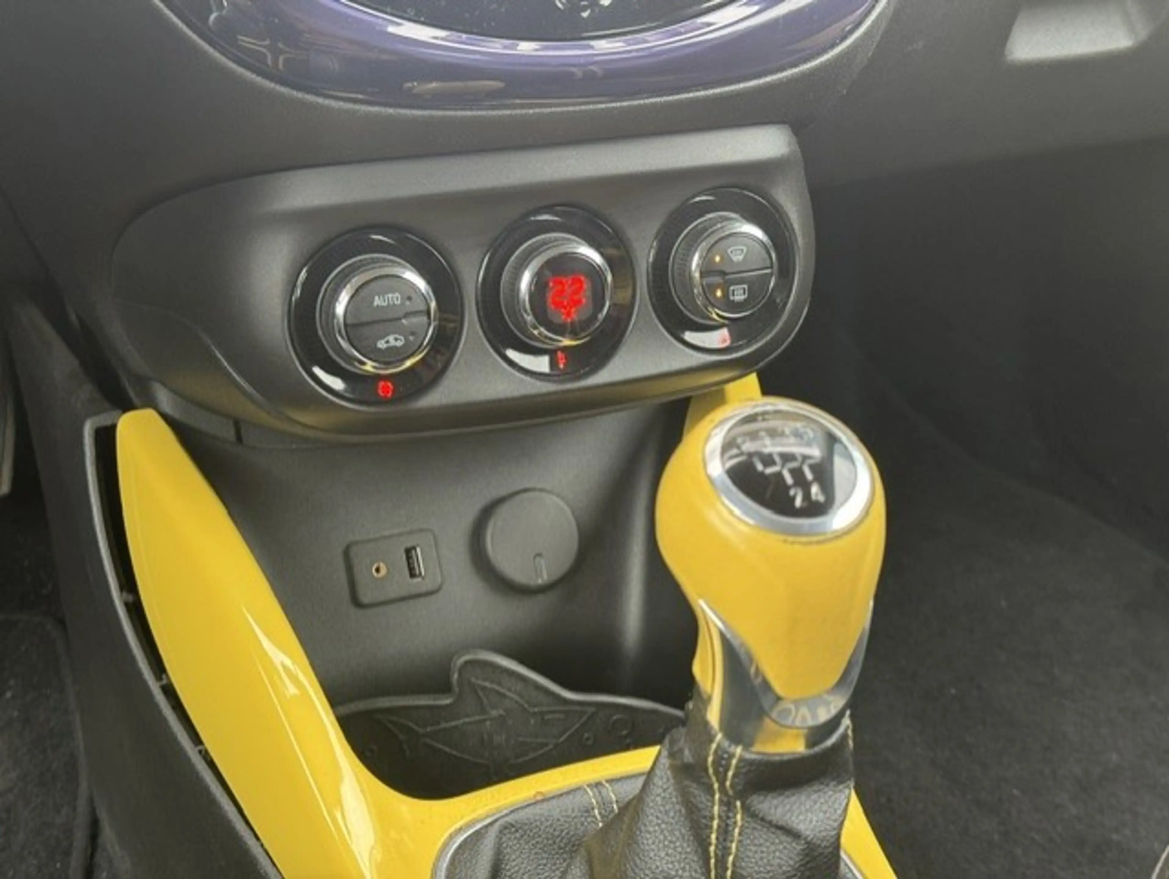 Opel Adam 1.4 Hardwell Edition - LED - Cruise - Climate -PDC — photo 16