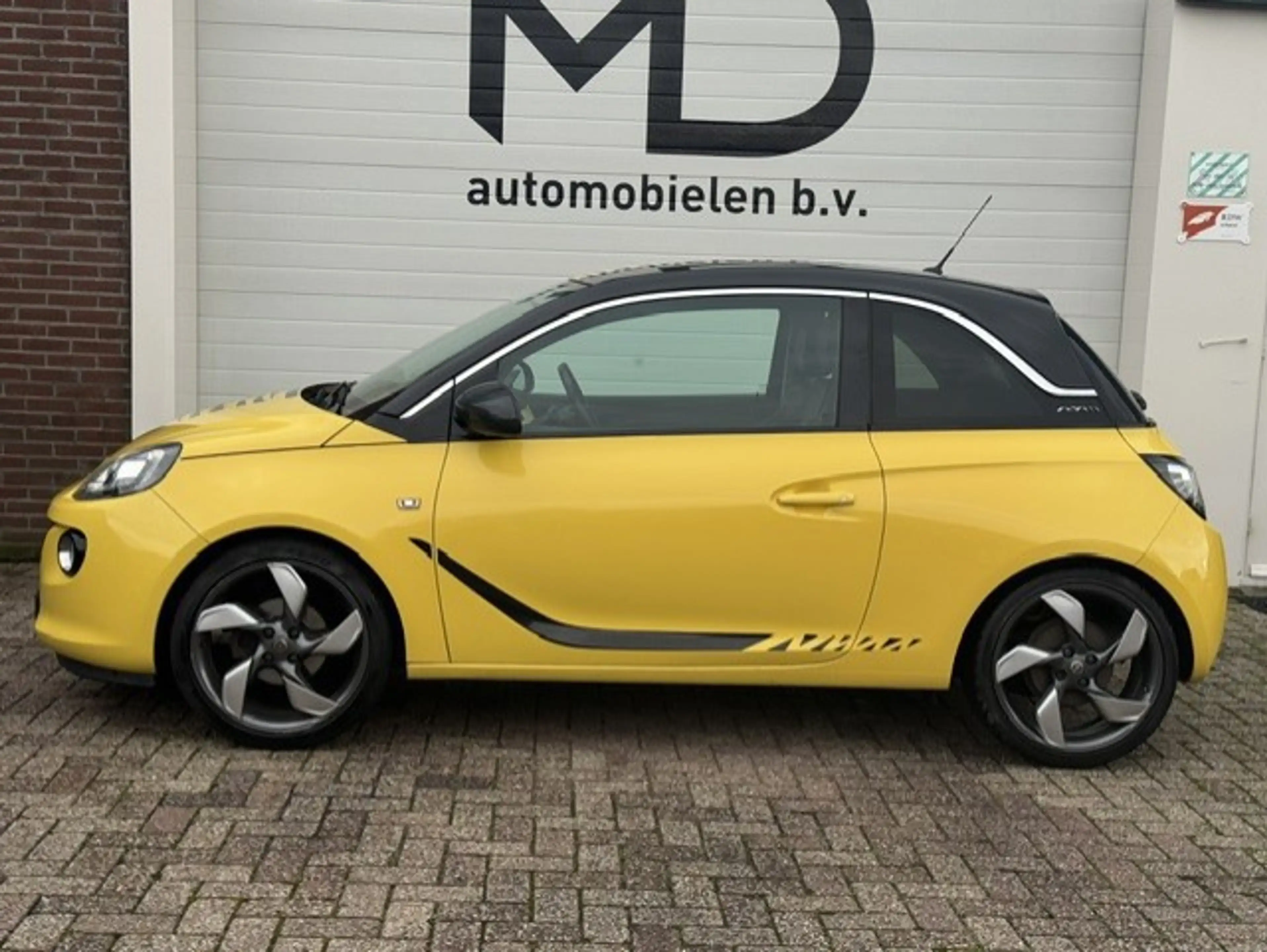 Opel Adam 1.4 Hardwell Edition - LED - Cruise - Climate -PDC — photo 3