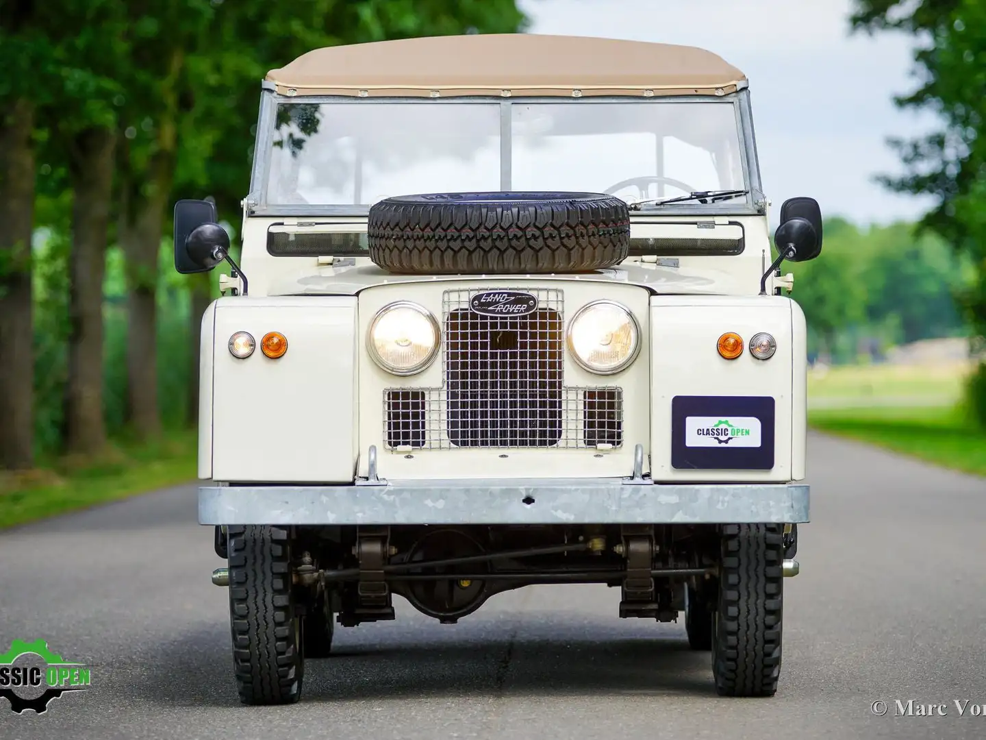 Land Rover Series 88 Blanc - 2