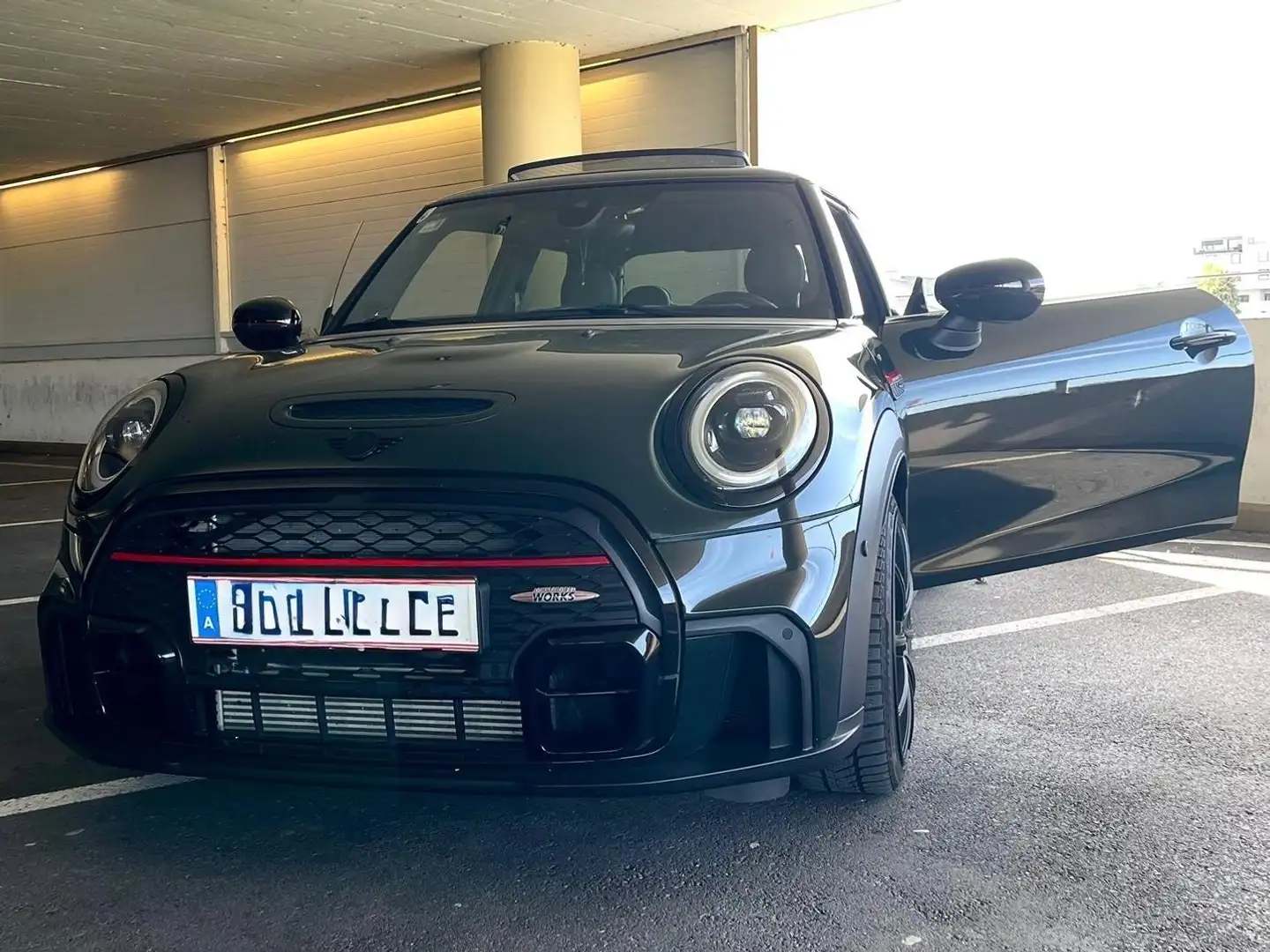 MINI John Cooper Works MINI John Cooper Works Aut. John Cooper Works Grün - 1