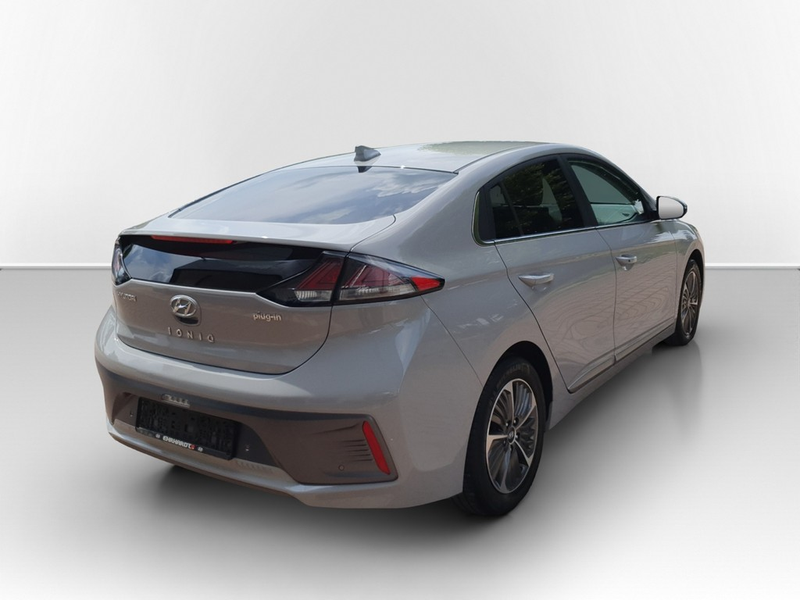 Hyundai IONIQ 1.6 GDI PHEV Style INFINITY*LED*NAV*SHZ*ACC*PDC... — photo 6