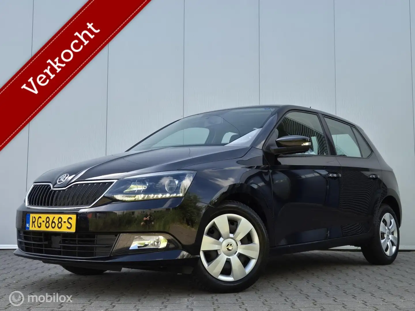 Skoda Fabia 1.0 TSI AMBITION/AIRCO/CARPLAY/NAVI/PDC/LED/FRONT Noir - 1