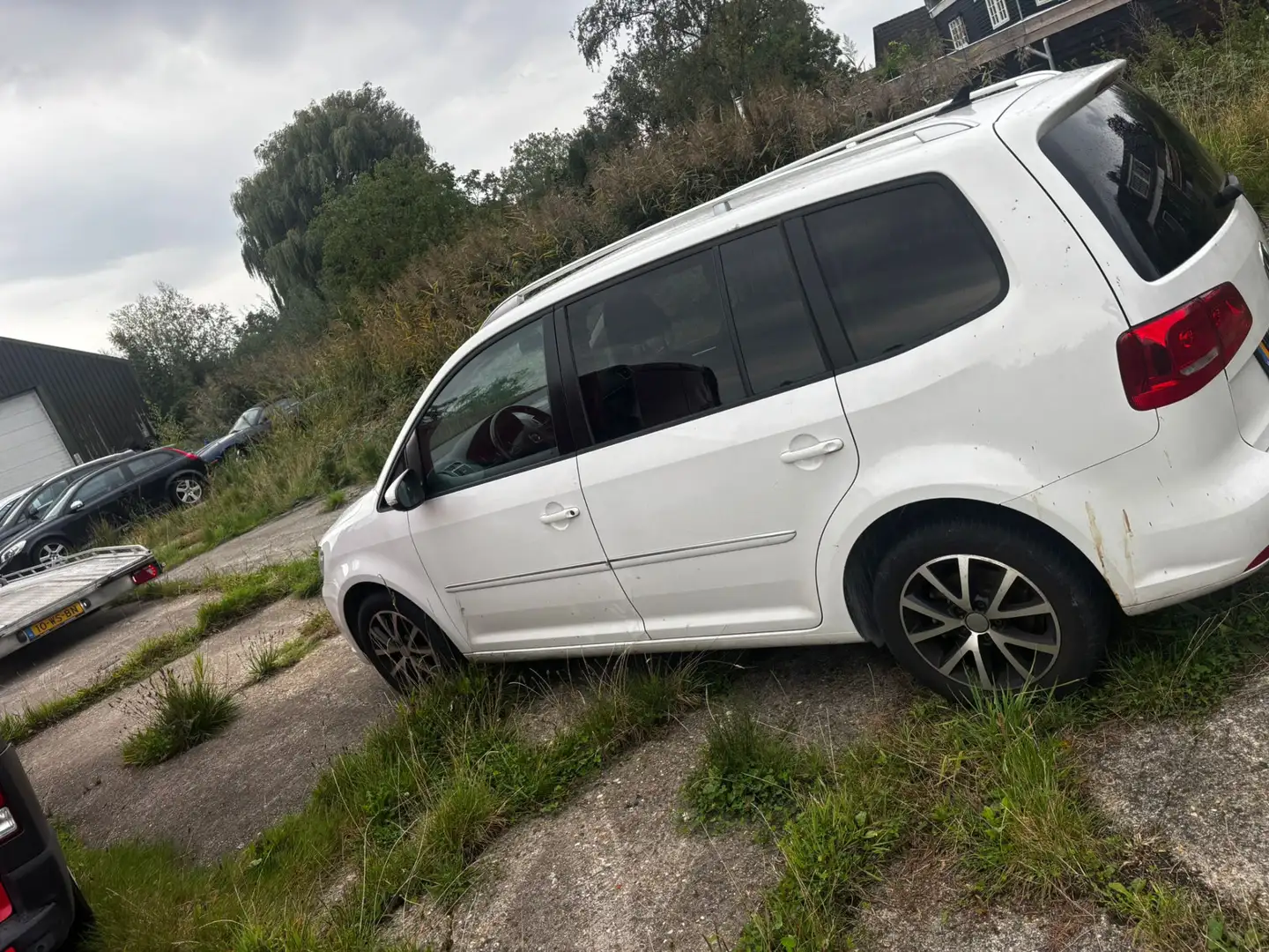 Volkswagen Touran 1.2 TSI Comfortline BlueMotion 7p. Wit - 2