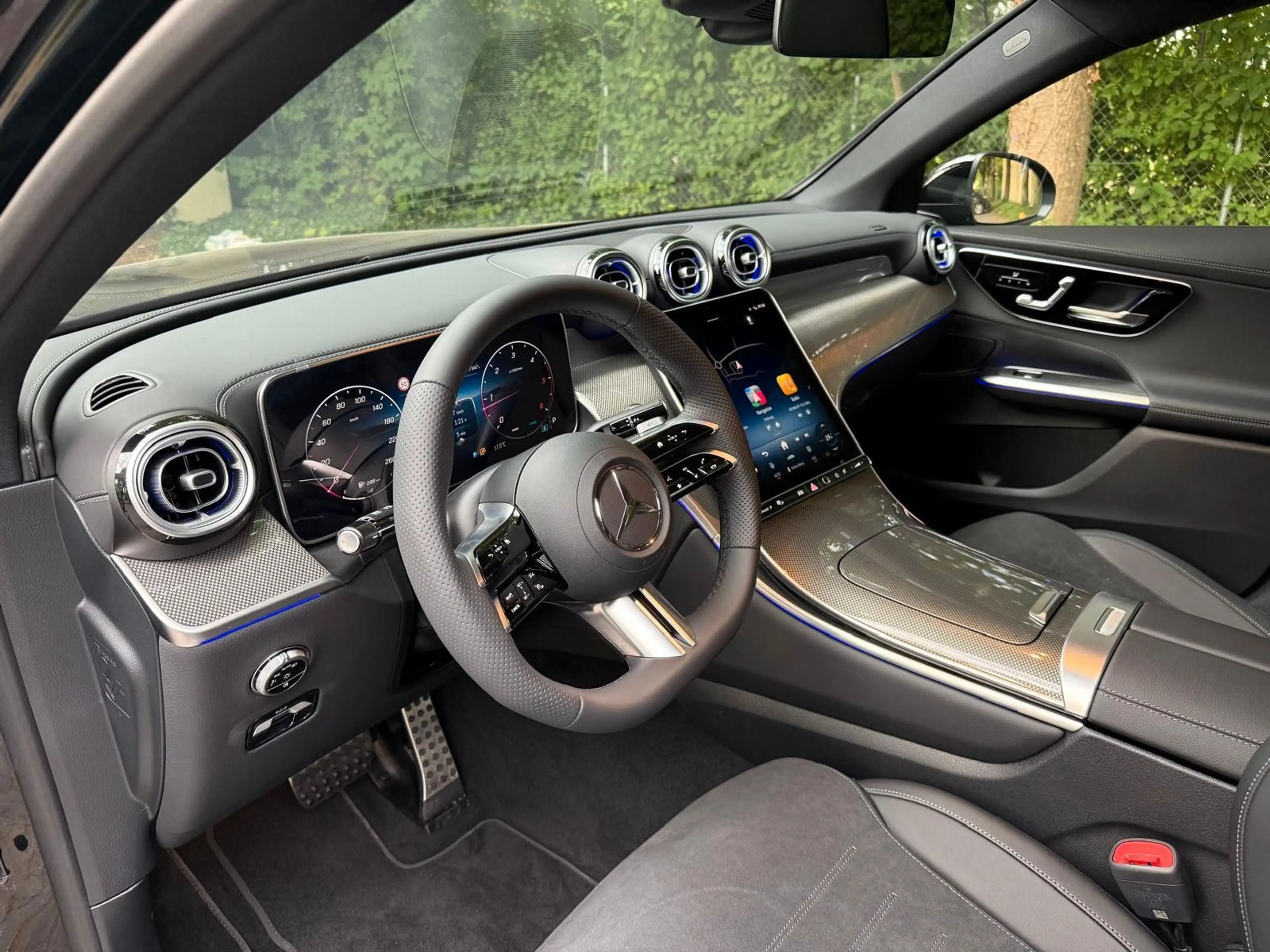 Mercedes-Benz GLC 220 4M Coupé AMG Premium 20" Pano — photo 5