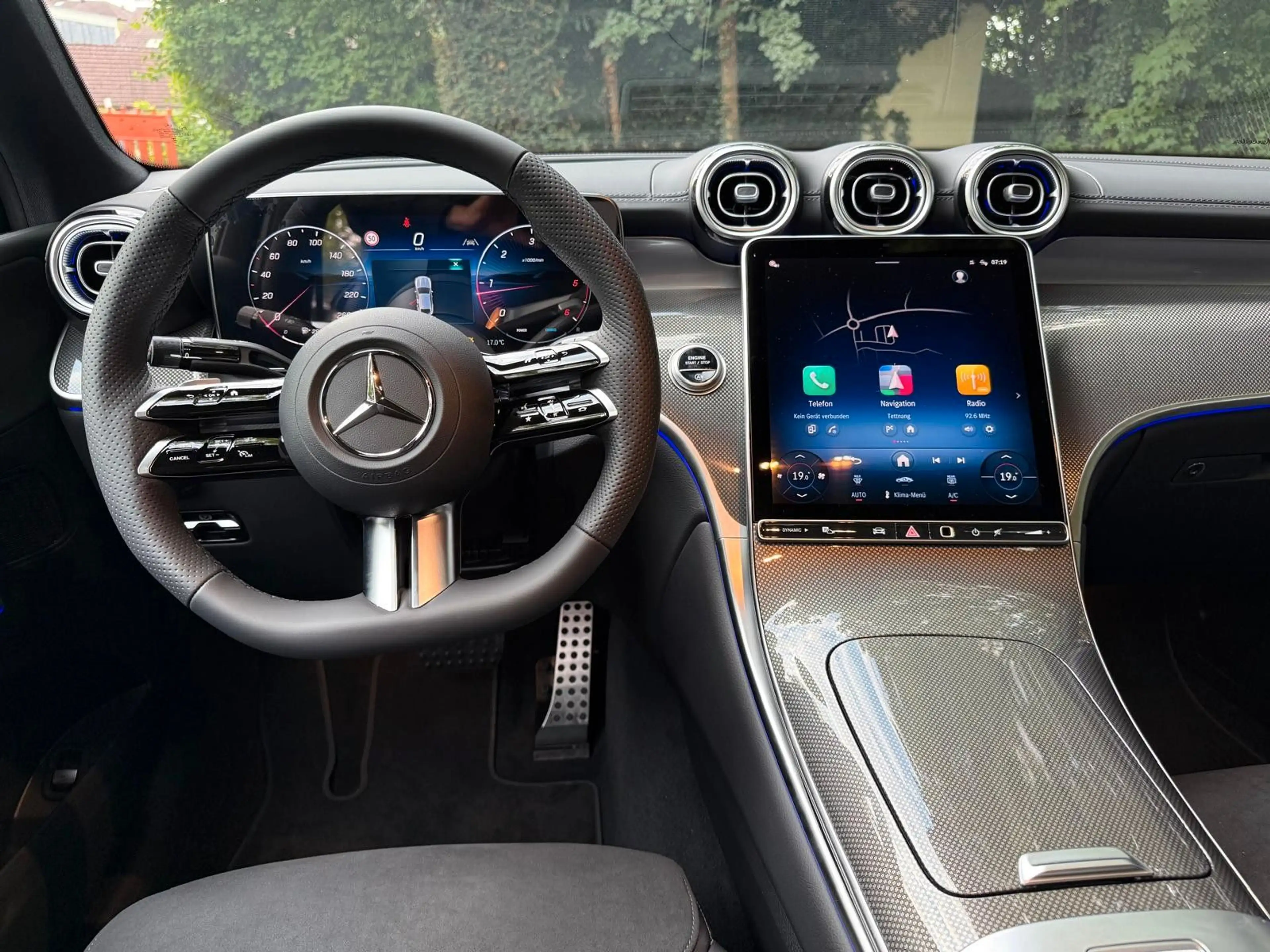 Mercedes-Benz GLC 220 4M Coupé AMG Premium 20" Pano — photo 10