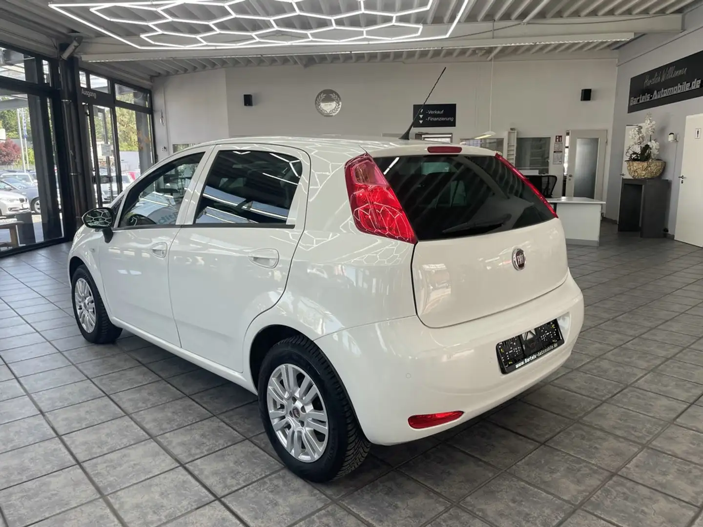 Fiat Punto 1.2 More, 1.Hand, Klima, Sitzheiz. Fehér - 2