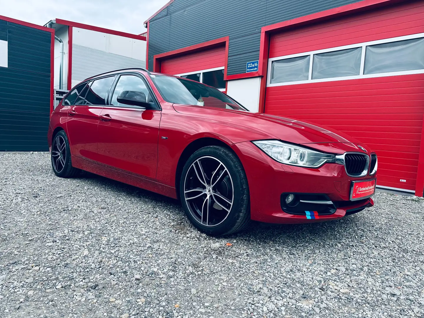BMW 318 318d Touring sportpaket Rot - 2