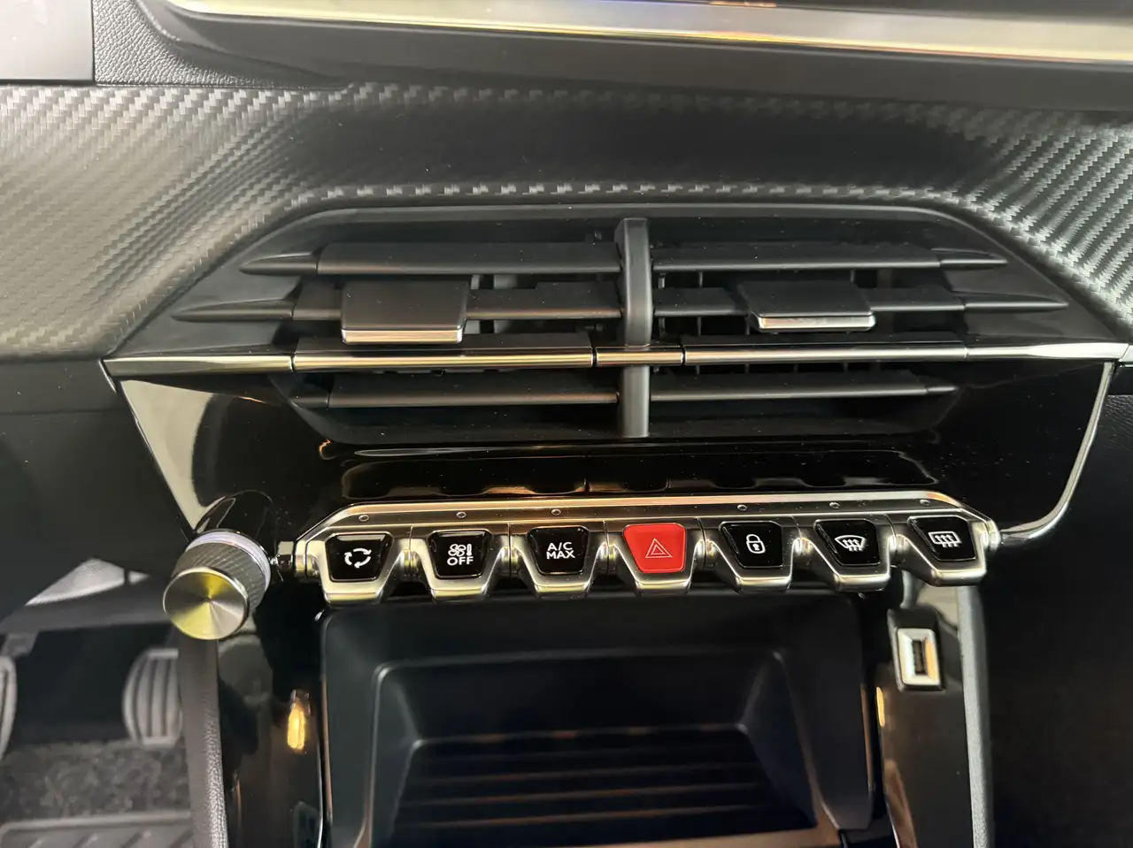 Peugeot 208 — photo 10 sur 15