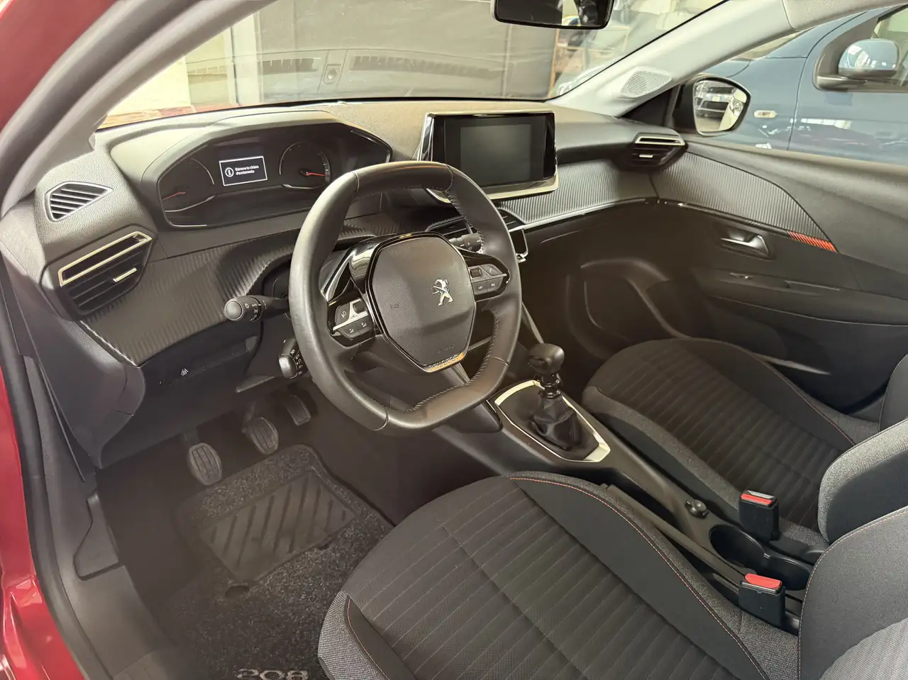 Peugeot 208 — photo 5 sur 15