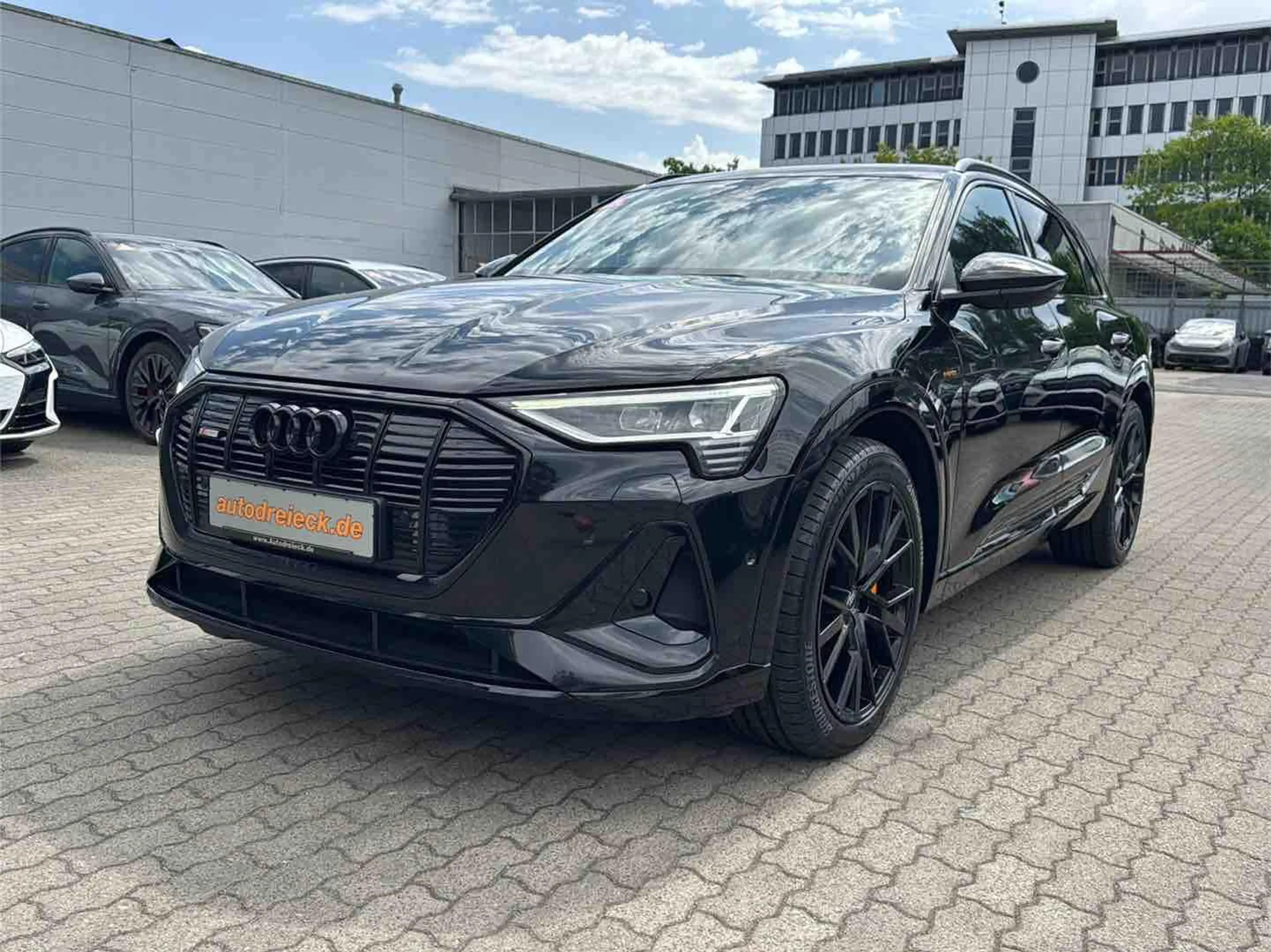 Audi e-tron 55 2x S line BLACK EDITION AHK B&O KAMERA