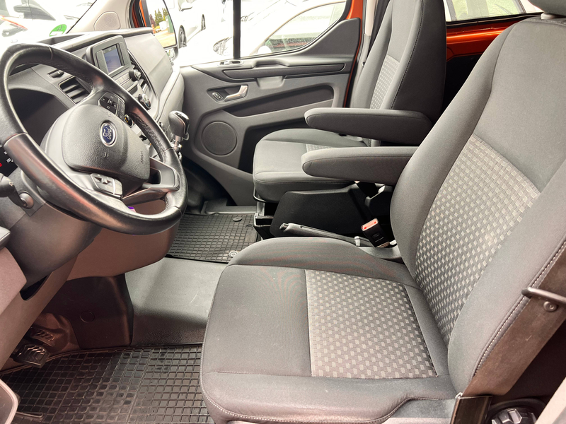 Ford Transit Custom 320 L1 Trend — photo 10