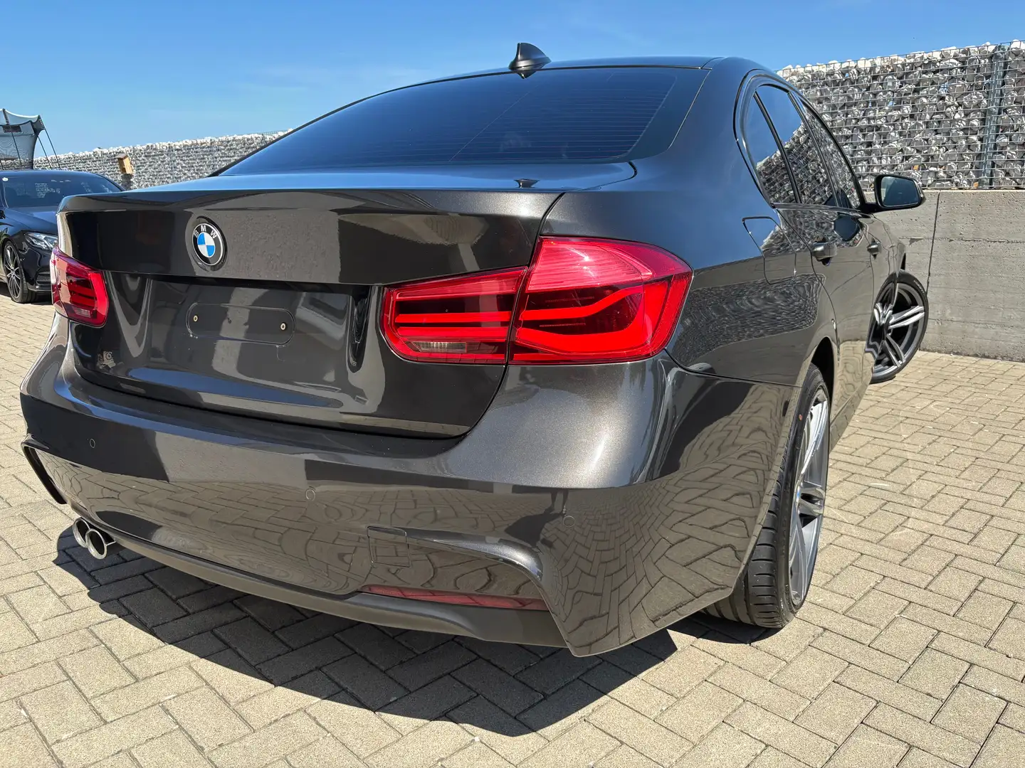 BMW 320 320d *M-Paket* Luxury Line Aut. Braun - 2