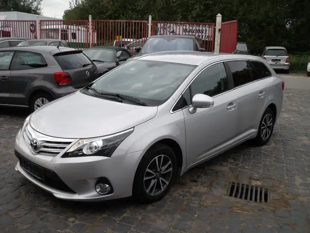 Toyota Avensis Kombi Edition