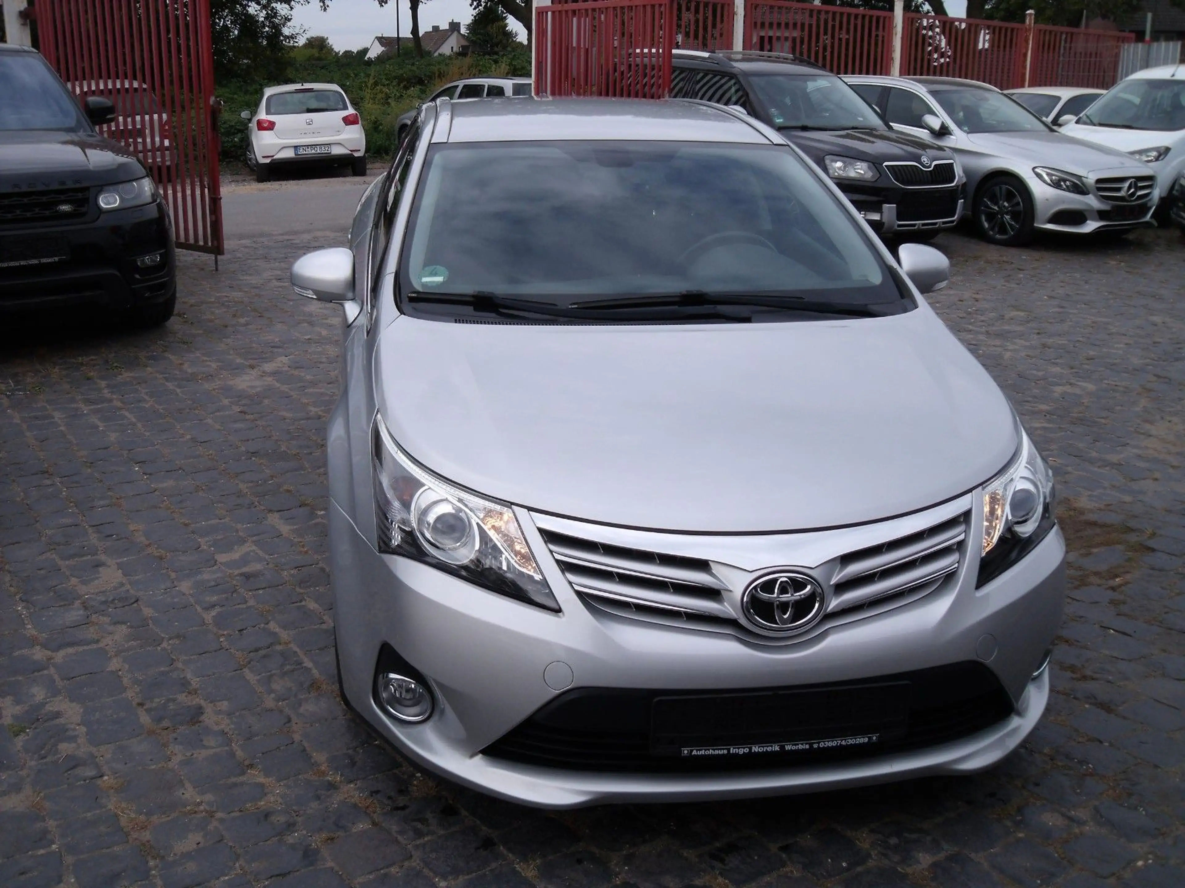 Toyota Avensis Kombi Edition — photo 8