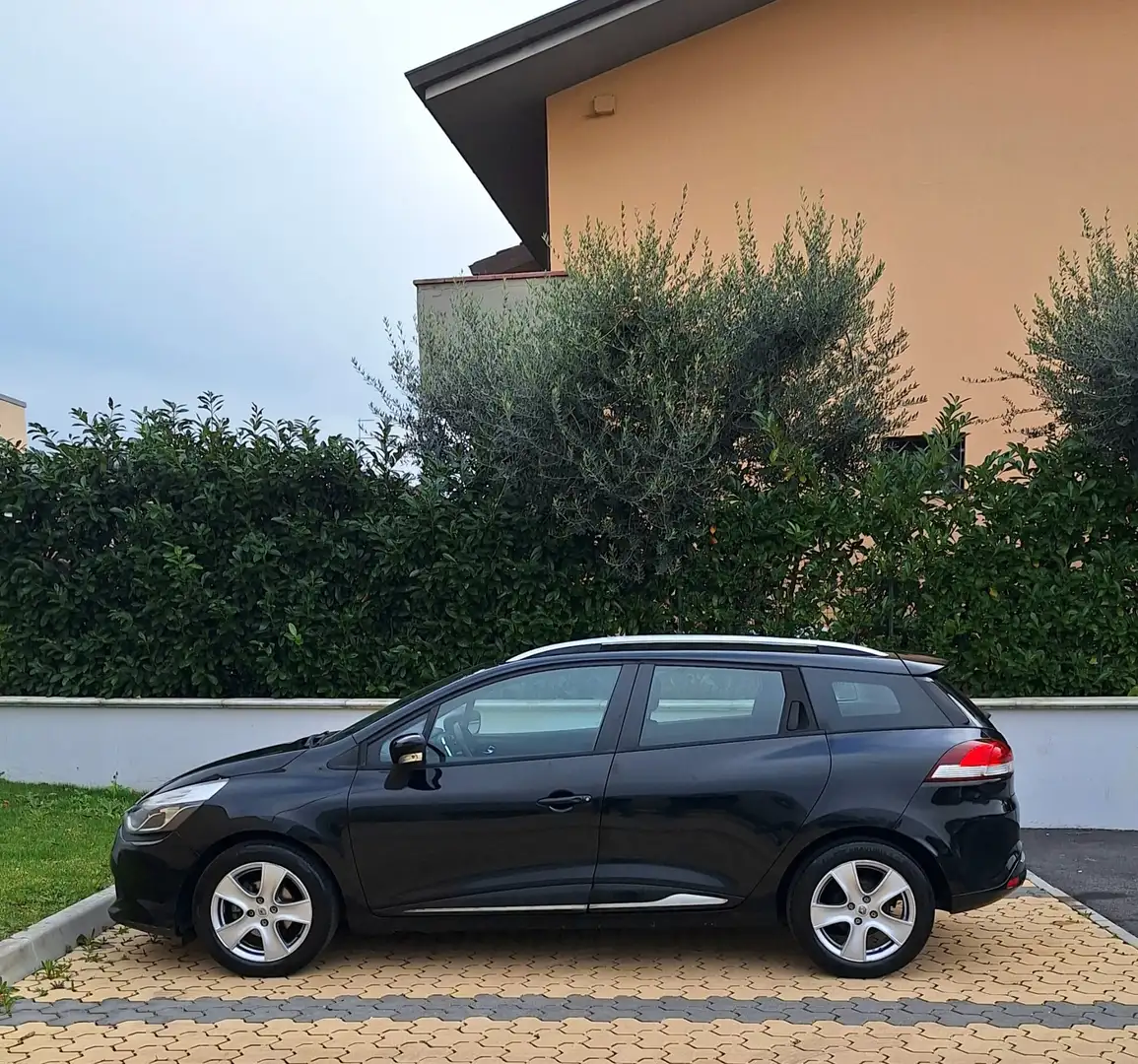 Renault Clio 1.5 dCi 75CV Station Wagon Start&Stop Schwarz - 2