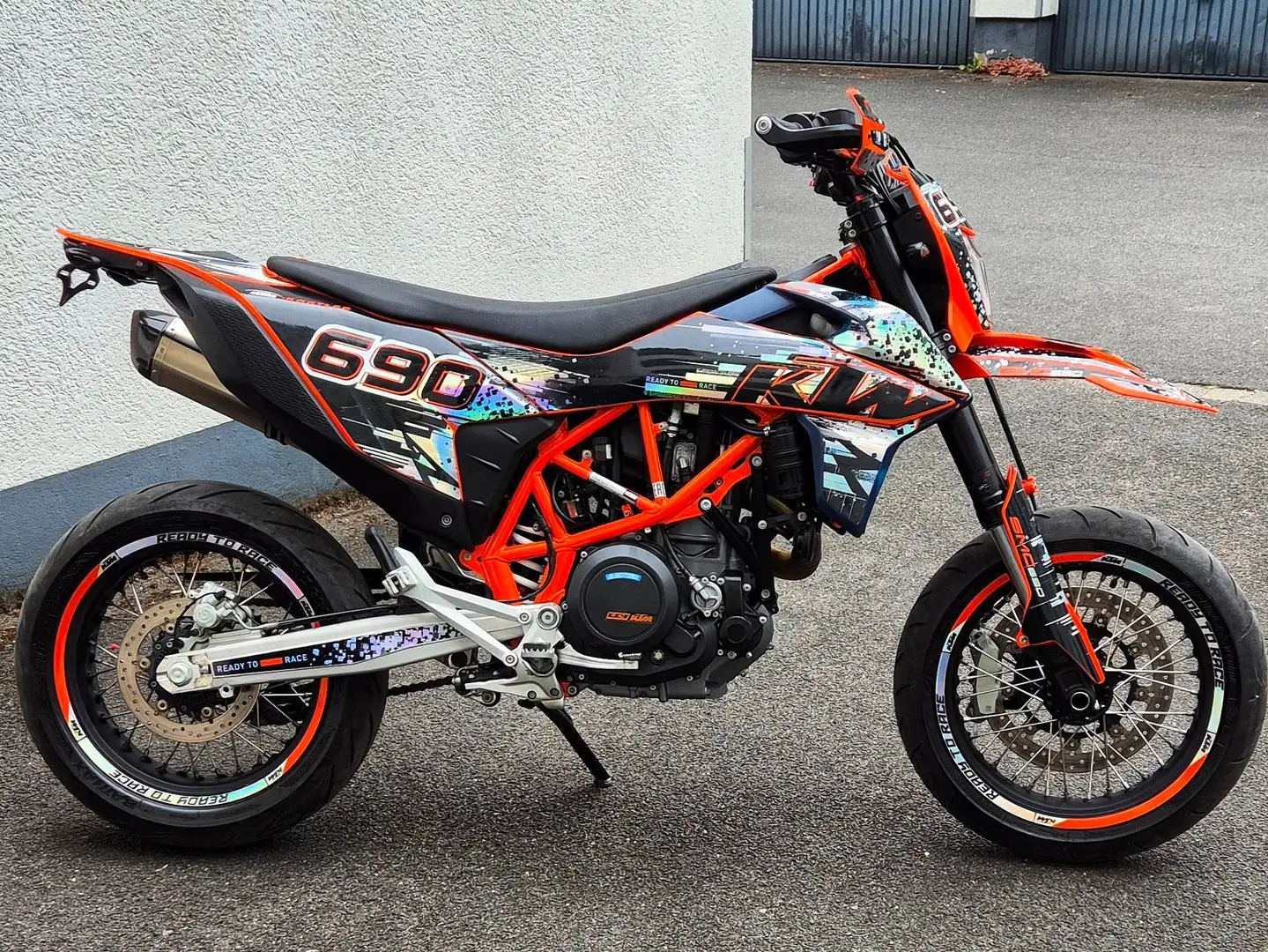 KTM 690 SMC R Orange - 2