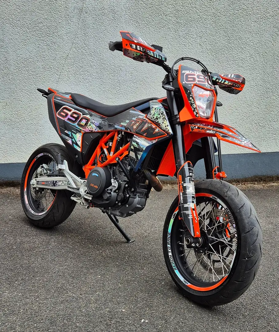 KTM 690 SMC R Orange - 1