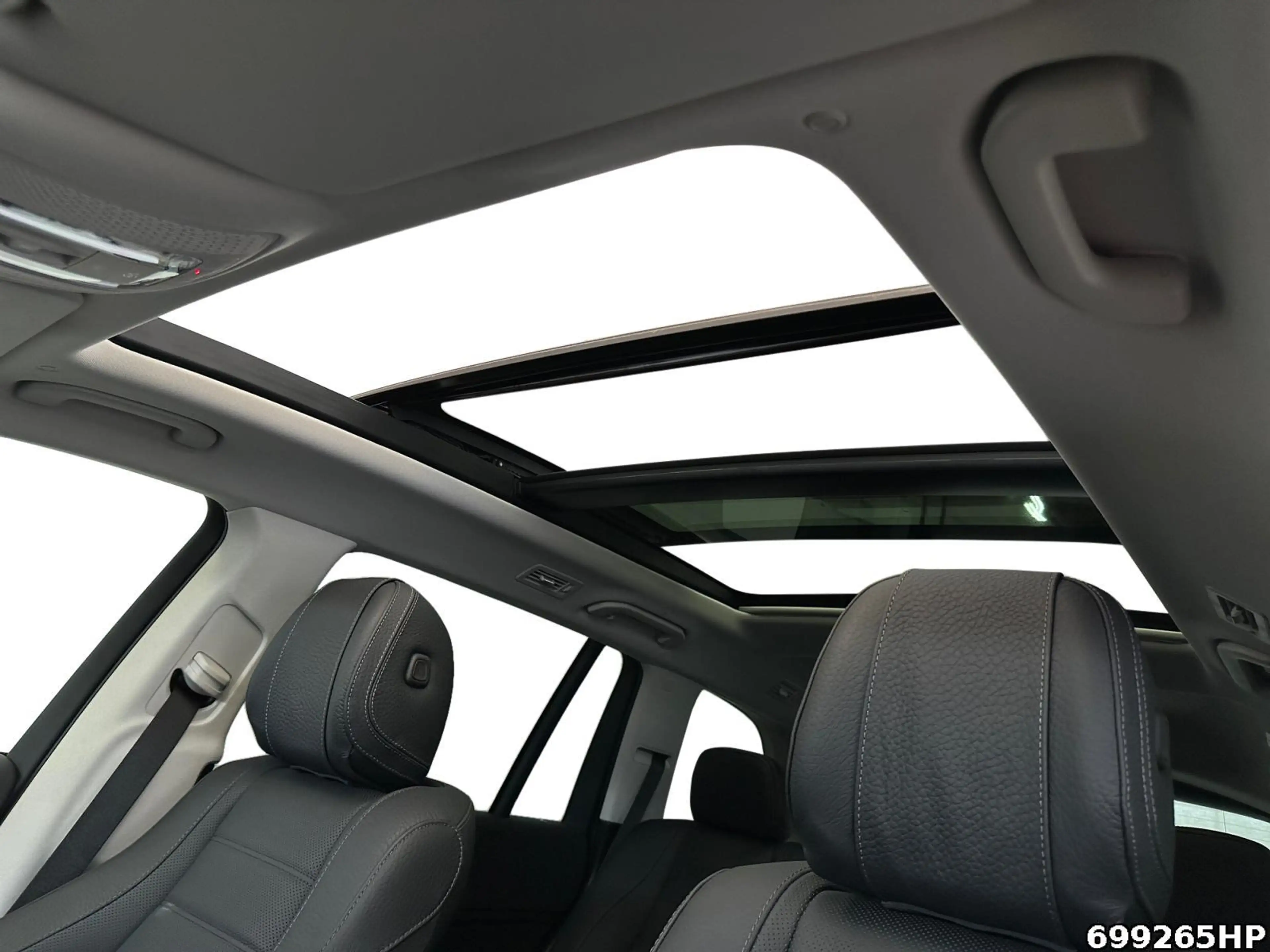 Mercedes-Benz GLS 450 d 4matic  AHK LED Keyless 360° Head-Up — photo 13
