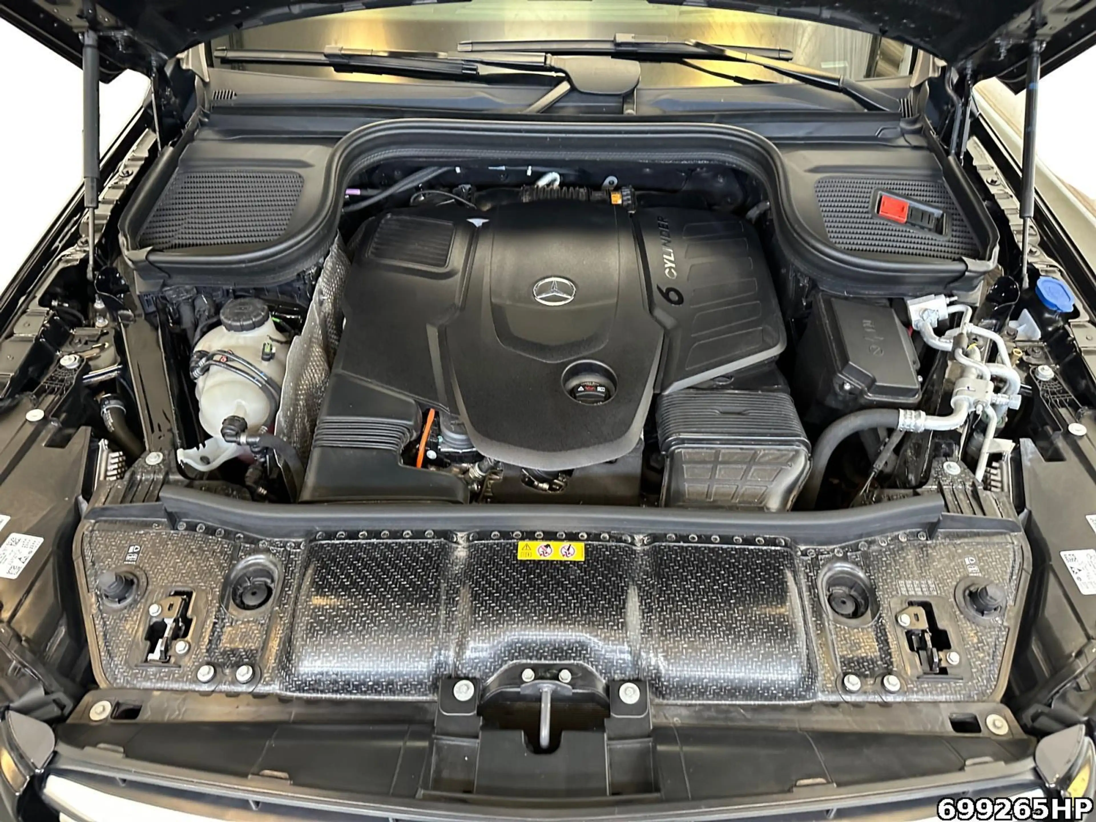 Mercedes-Benz GLS 450 d 4matic  AHK LED Keyless 360° Head-Up — photo 7