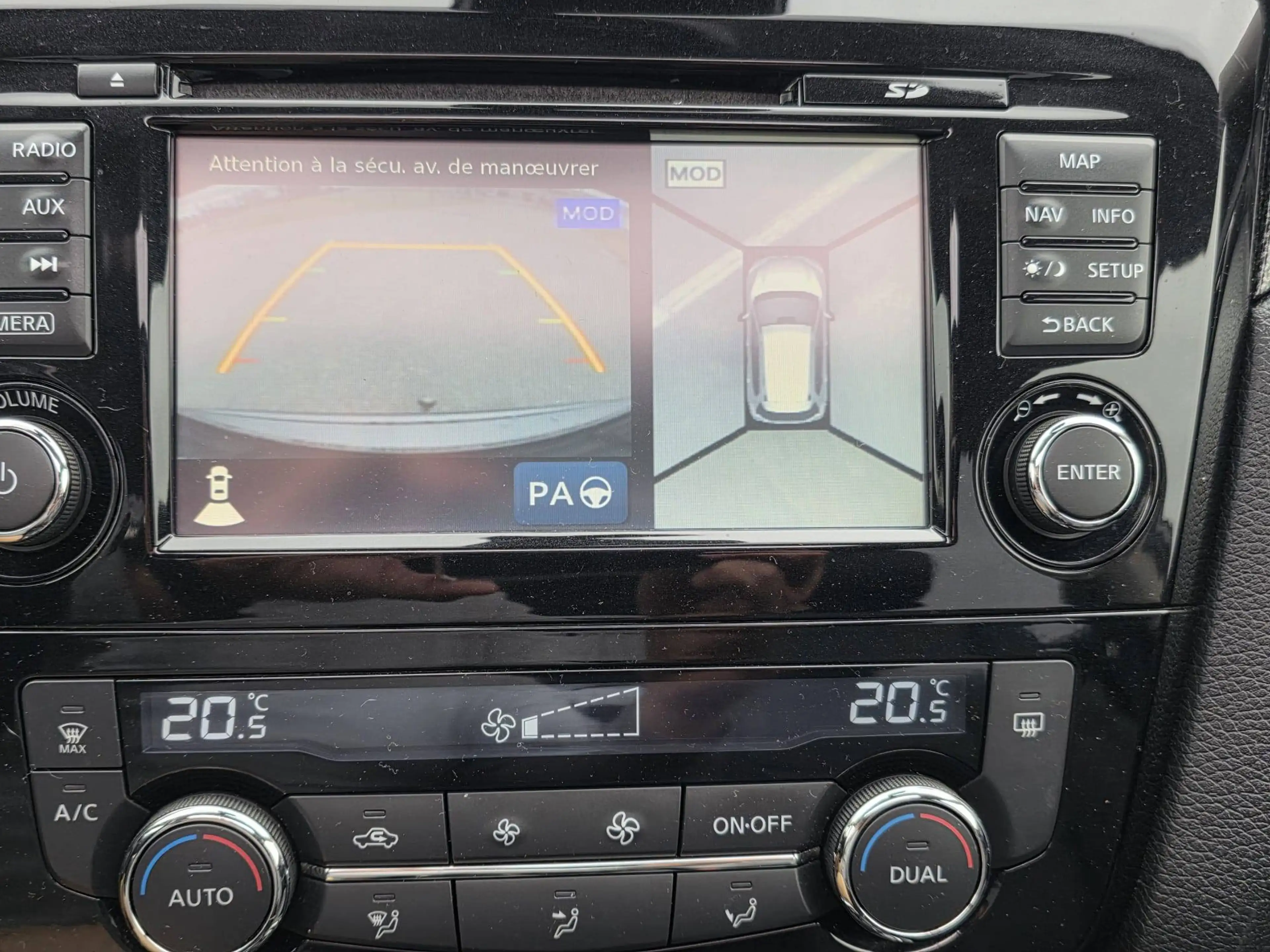 Nissan X-Trail X-Trail 1.6 dCi Tekna Xtronic — photo 13