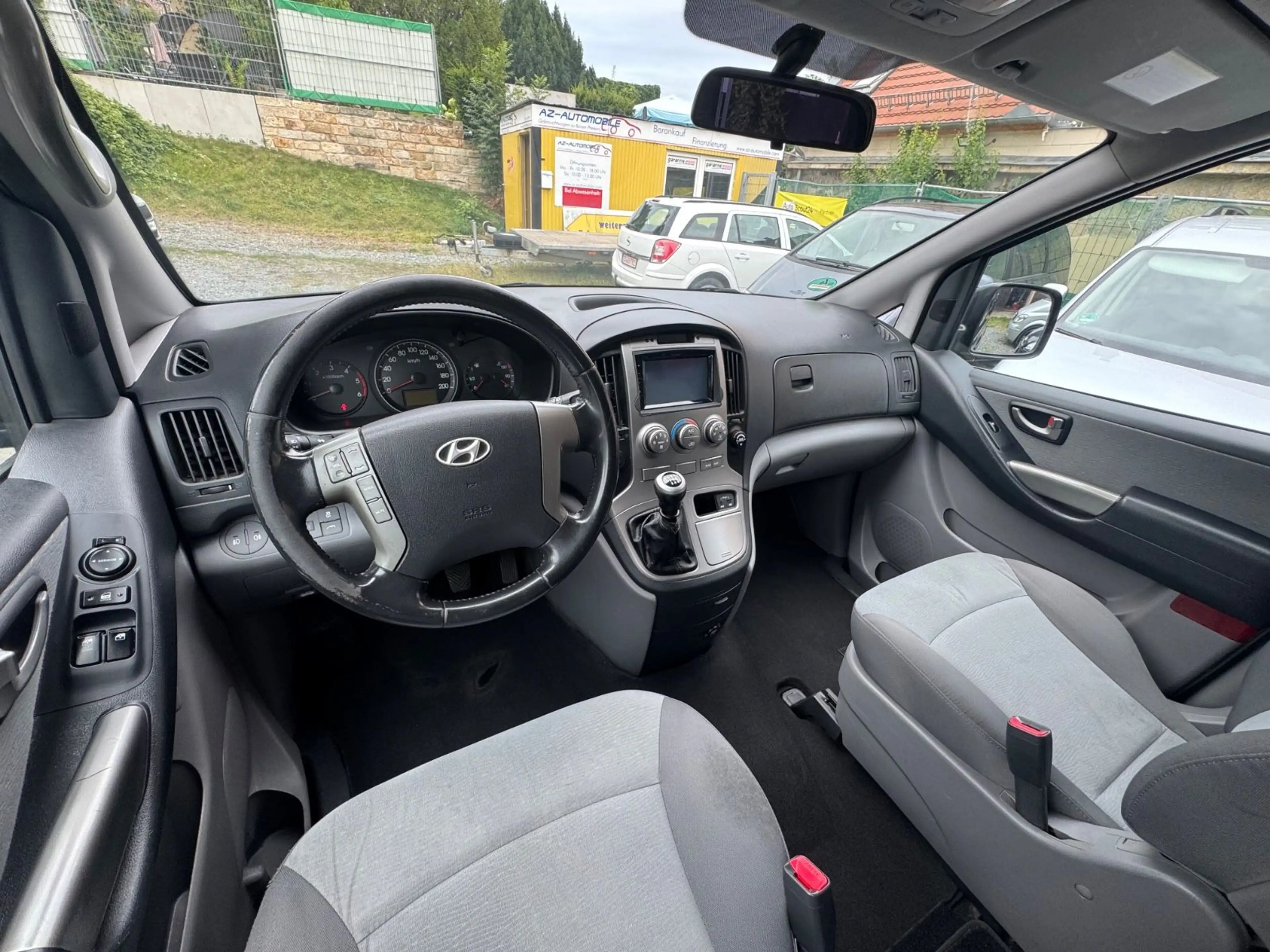 Hyundai H-1 Travel Comfort, Scheckheft, 8 Sitzplätze — photo 11