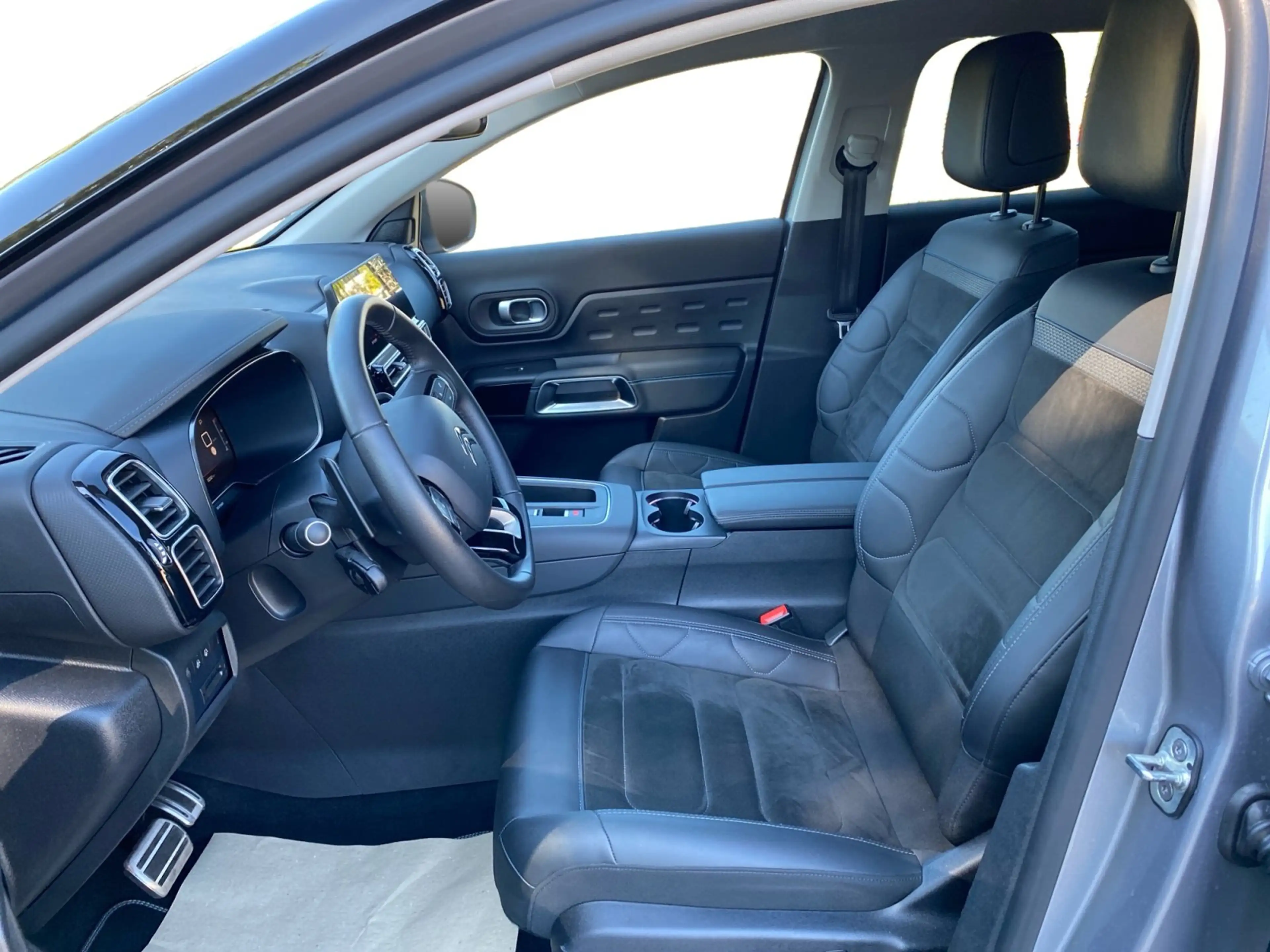 Citroen C5 Aircross ë-Series Automatik Navi, Rückfah. — photo 11