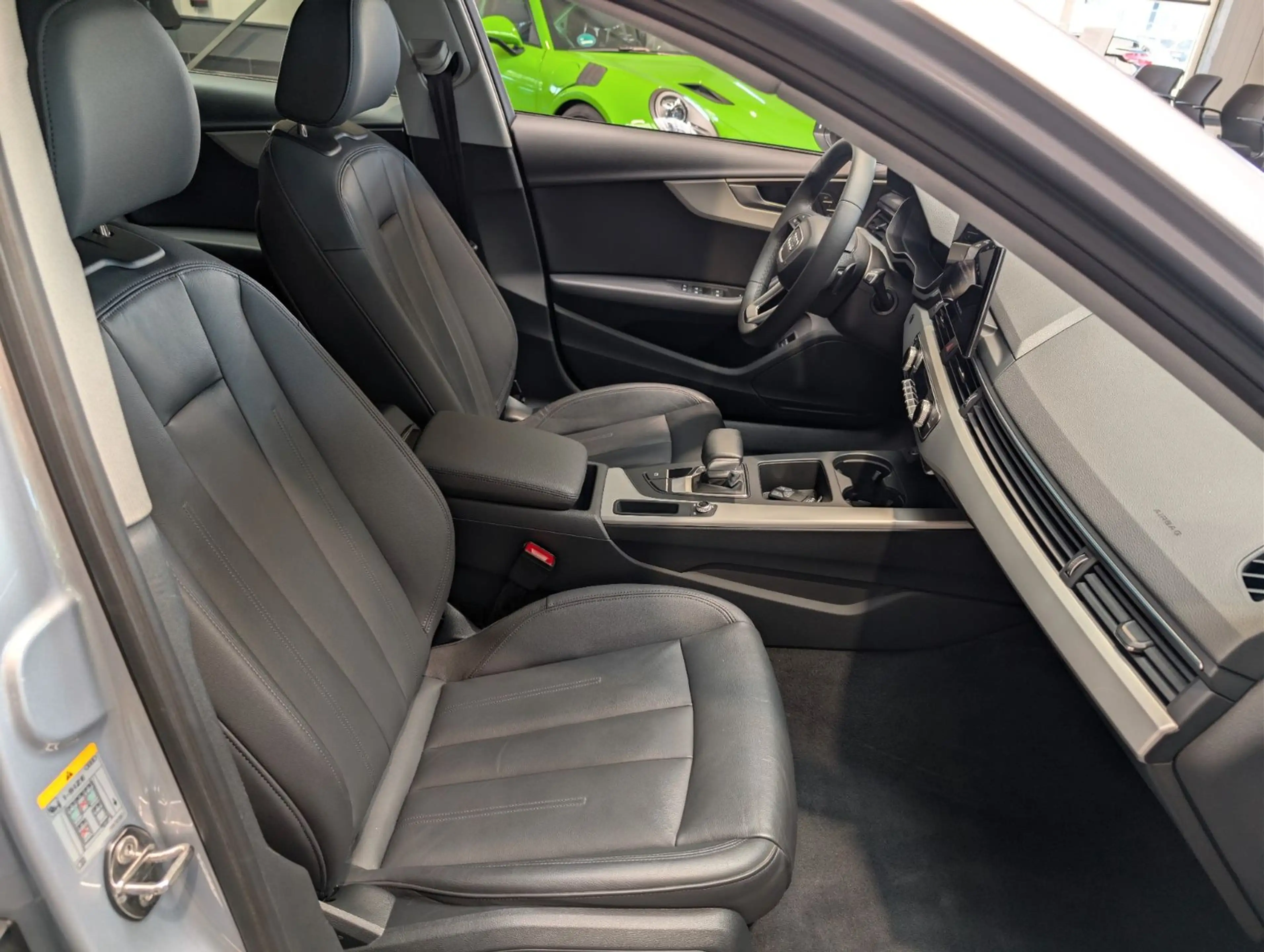 Audi A4 Avant 35 TDI advanced LED Leder Navi — photo 13