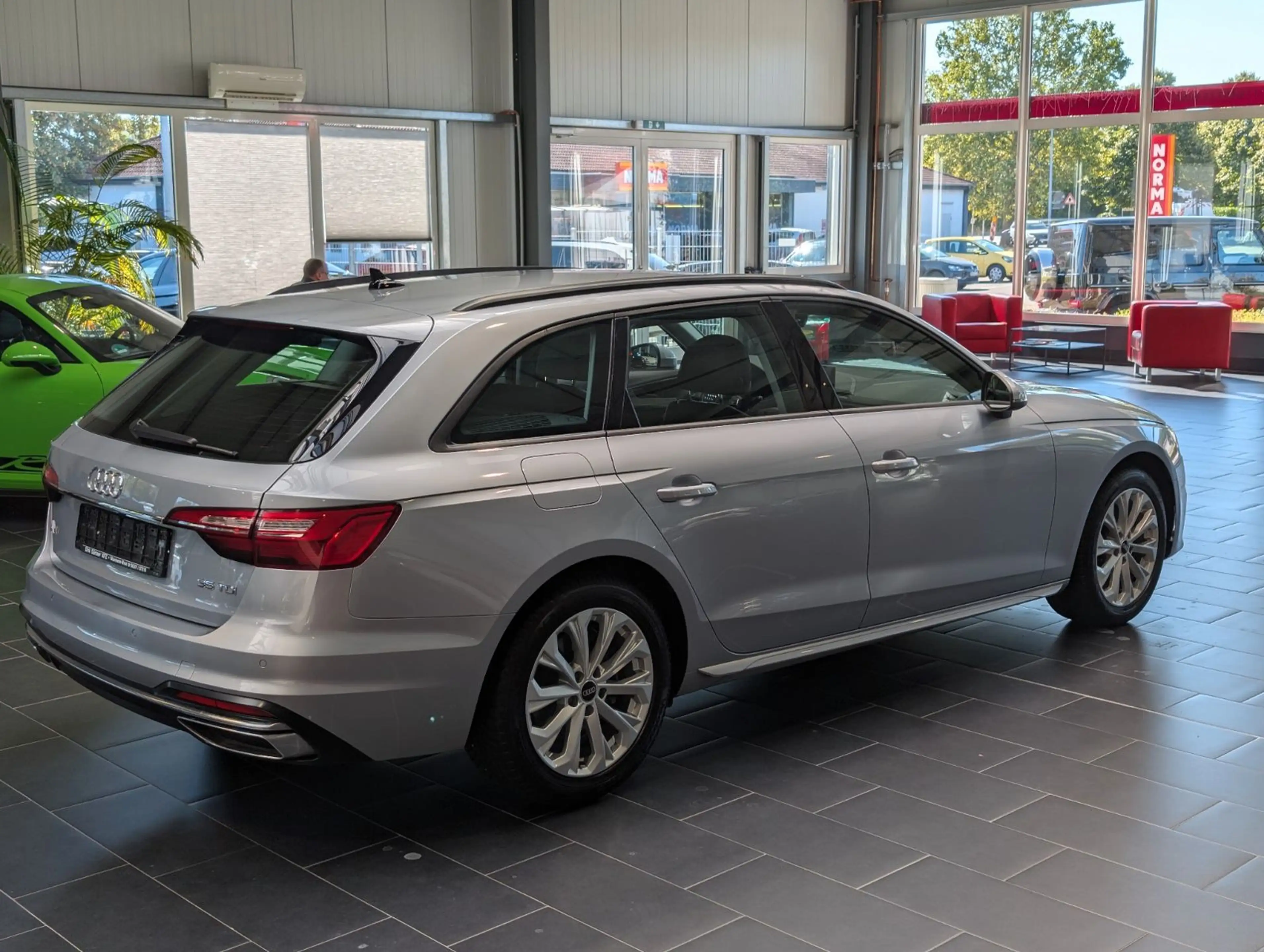 Audi A4 Avant 35 TDI advanced LED Leder Navi — photo 6