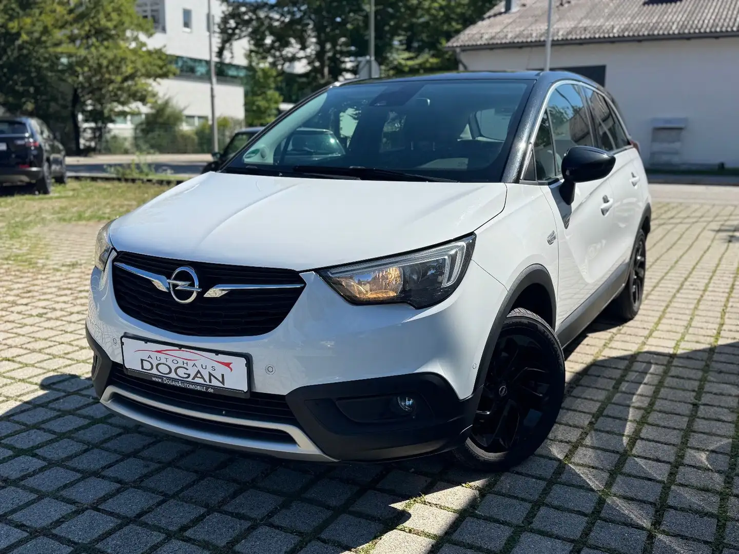 Opel Crossland X *1. Hand*Kamera*Tempomat*AppleCa.* Weiß - 1
