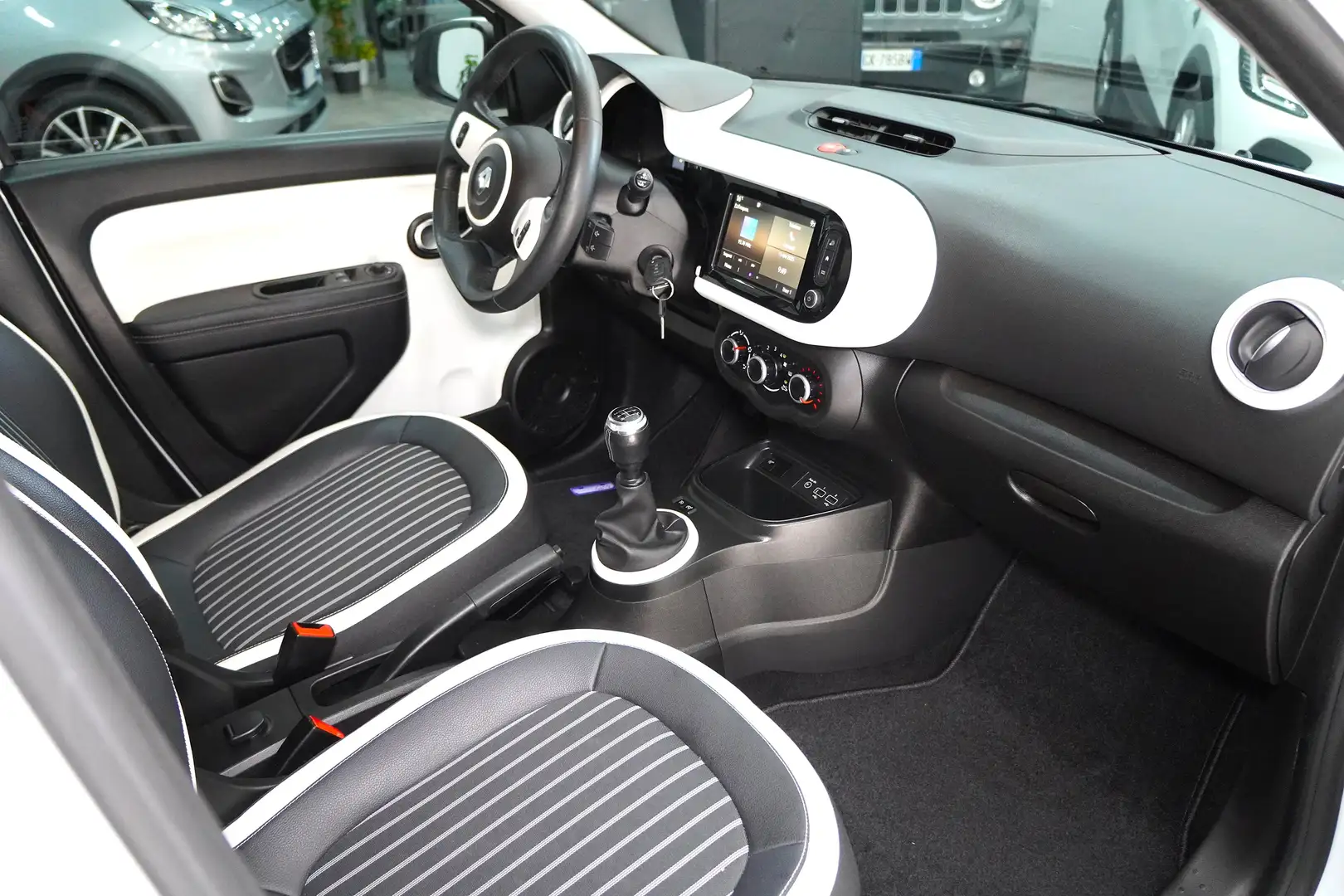 Renault Twingo SCe 73cv *LED* LIMITED Blanco - 2
