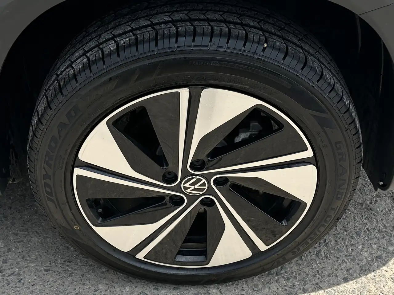 Volkswagen Taos снимка Volkswagen Taos