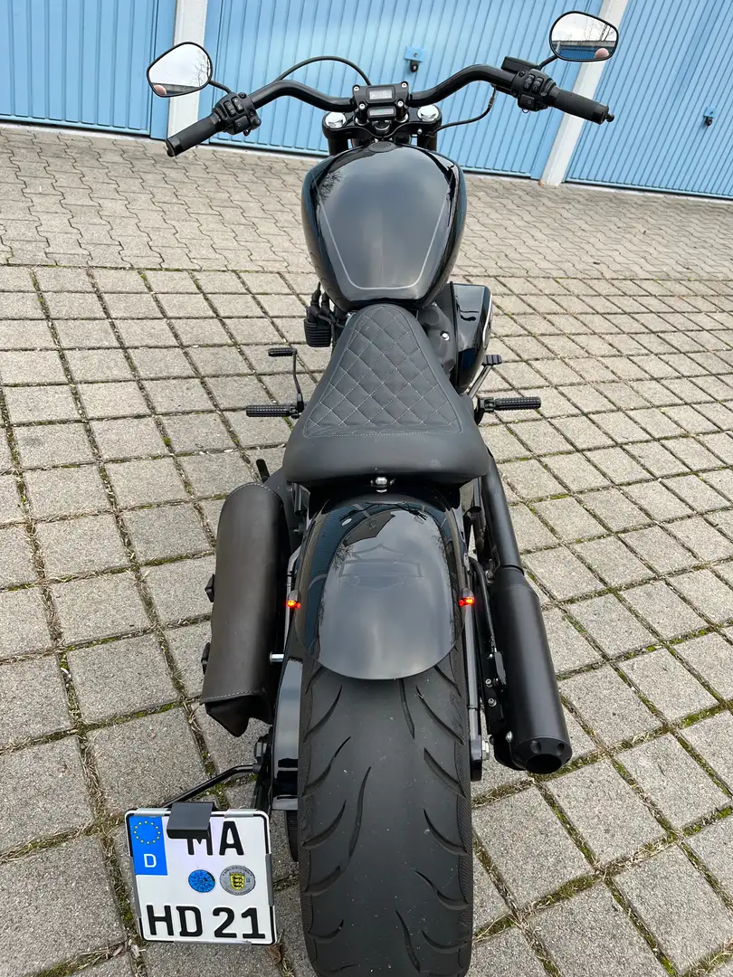Harley-Davidson Street Bob Negru - 1