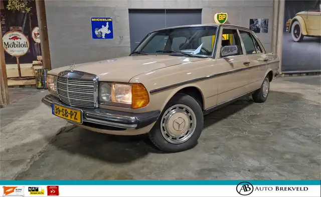 Mercedes-Benz 280 200-280 (W123) 200 W123 | 5-bak
