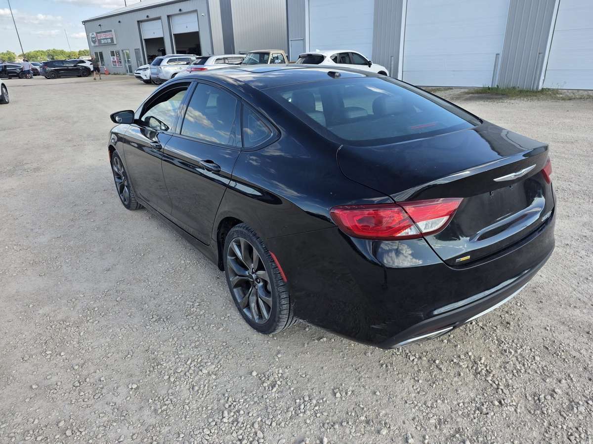 2016 Chrysler 200 S!!! NAVIGATION!!! PANORAMIC ROOF!!! LOW KMS!! — снимка 1