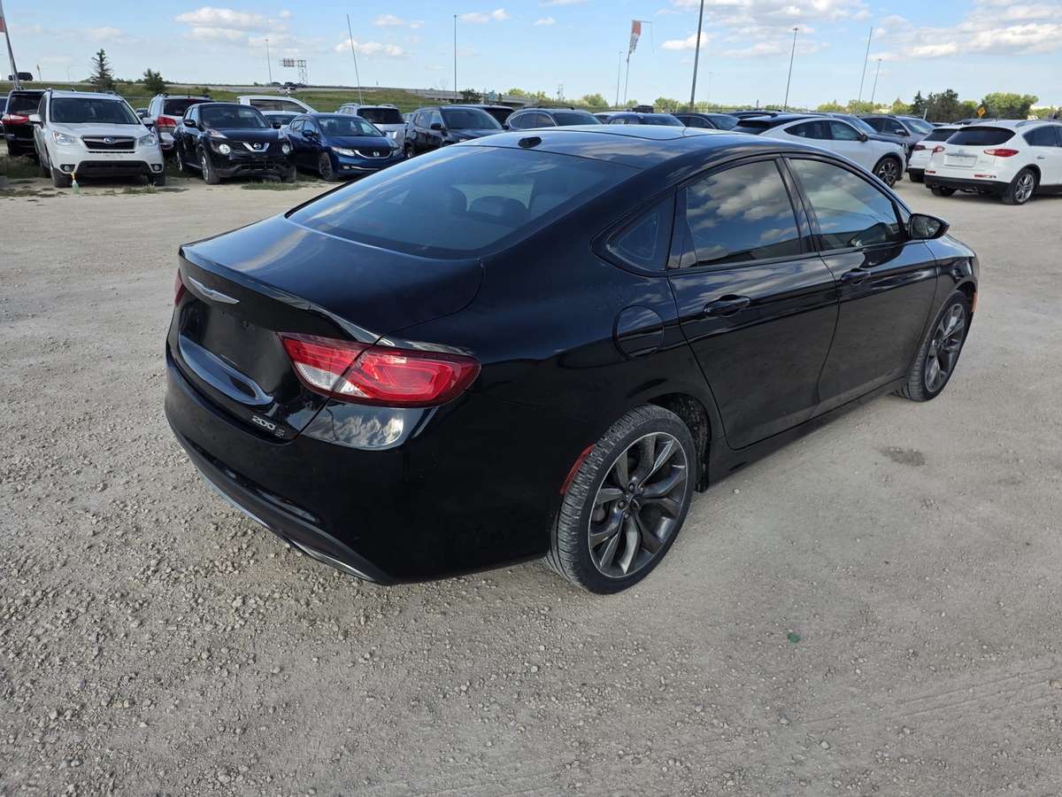2016 Chrysler 200 S!!! NAVIGATION!!! PANORAMIC ROOF!!! LOW KMS!! — снимка 1