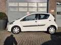 Toyota Aygo 1.0 VVT-i Trekhaak, Navigatie, Dakdragers. Wit - thumbnail 9
