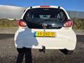 Toyota Aygo 1.0 VVT-i Trekhaak, Navigatie, Dakdragers. Blanco - thumbnail 5