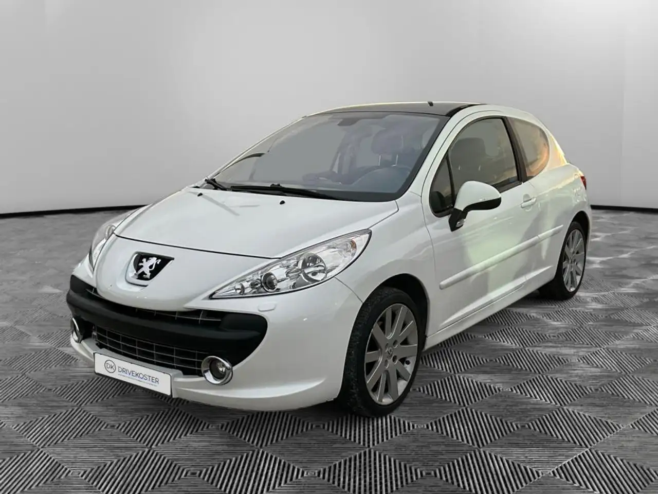 Peugeot 207 1.6 THP 16V - 150  FÃ©line * chaÃ®ne de 