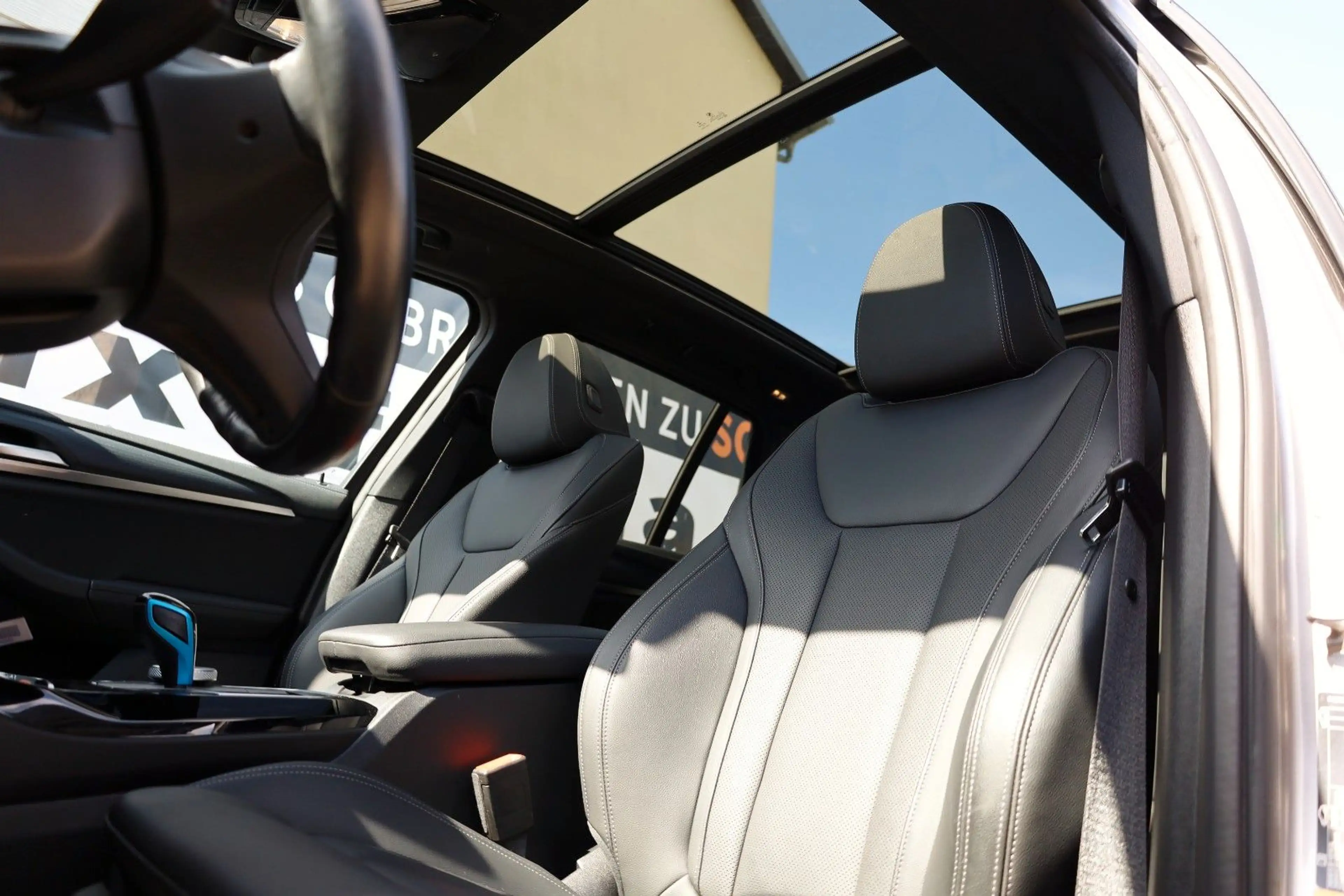 BMW iX3 Inspiring+M Pak.,Leder,Navi,LED,PanDach,Park — photo 11