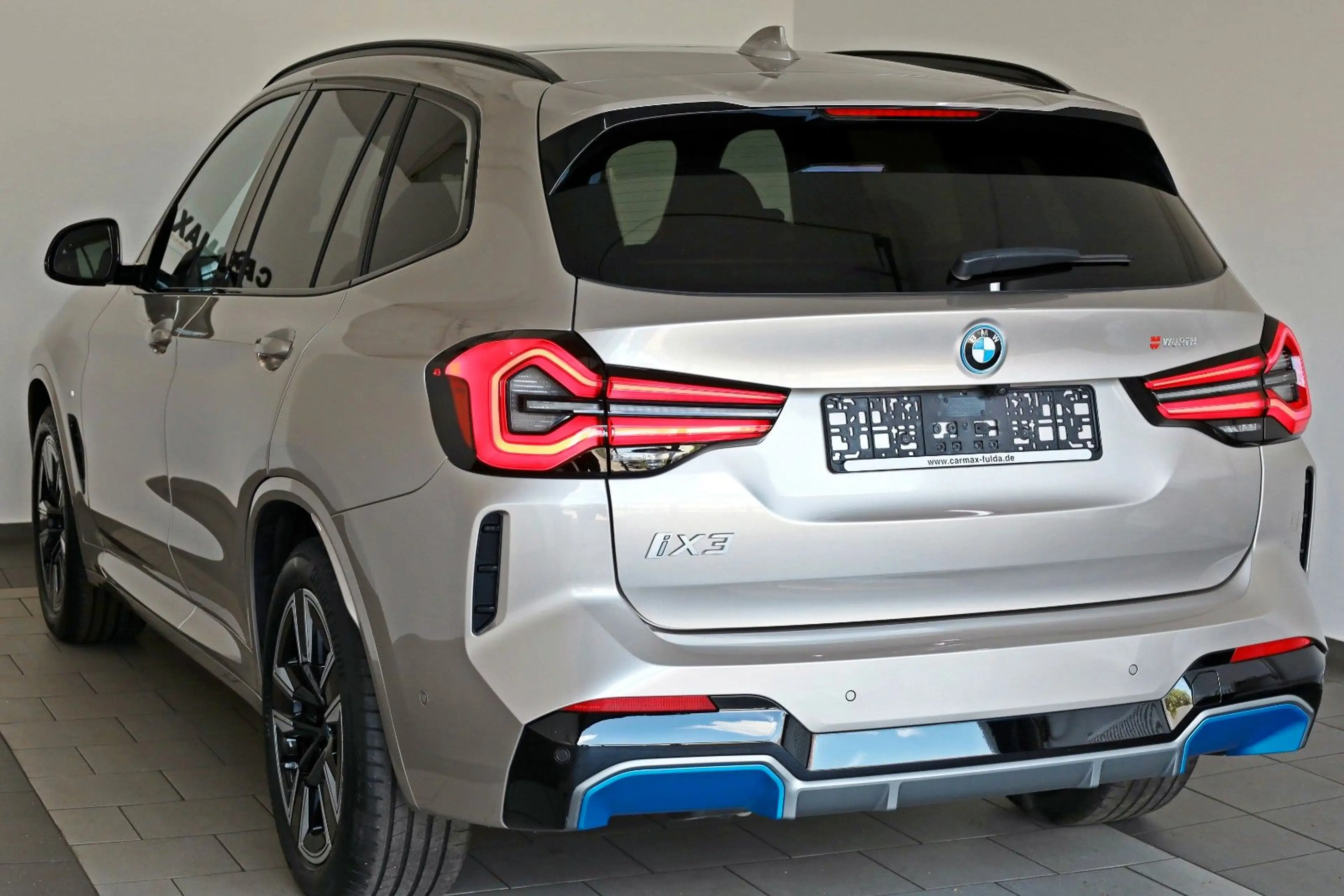 BMW iX3 Inspiring+M Pak.,Leder,Navi,LED,PanDach,Park — photo 8