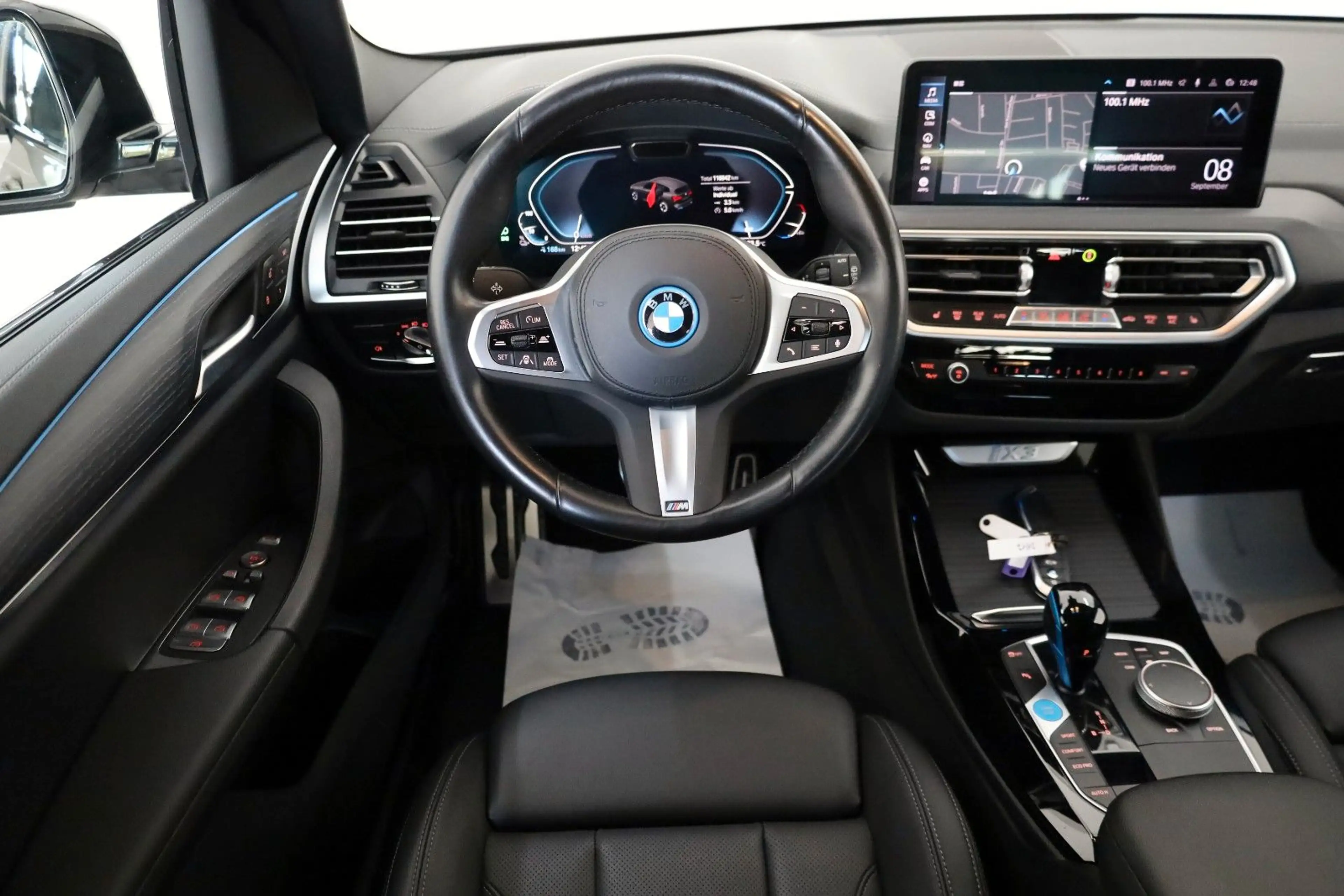 BMW iX3 Inspiring+M Pak.,Leder,Navi,LED,PanDach,Park — photo 10