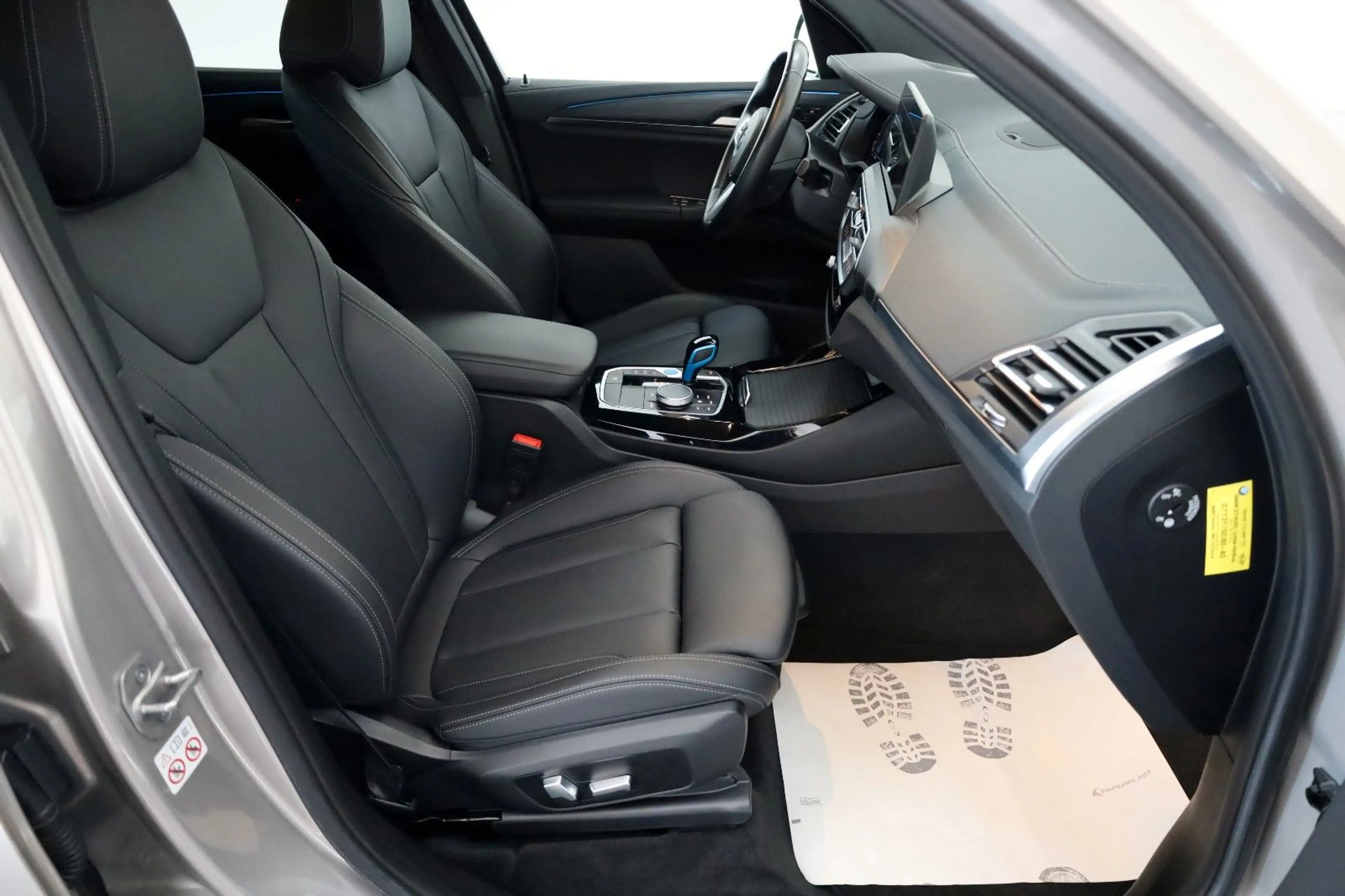 BMW iX3 Inspiring+M Pak.,Leder,Navi,LED,PanDach,Park — photo 4