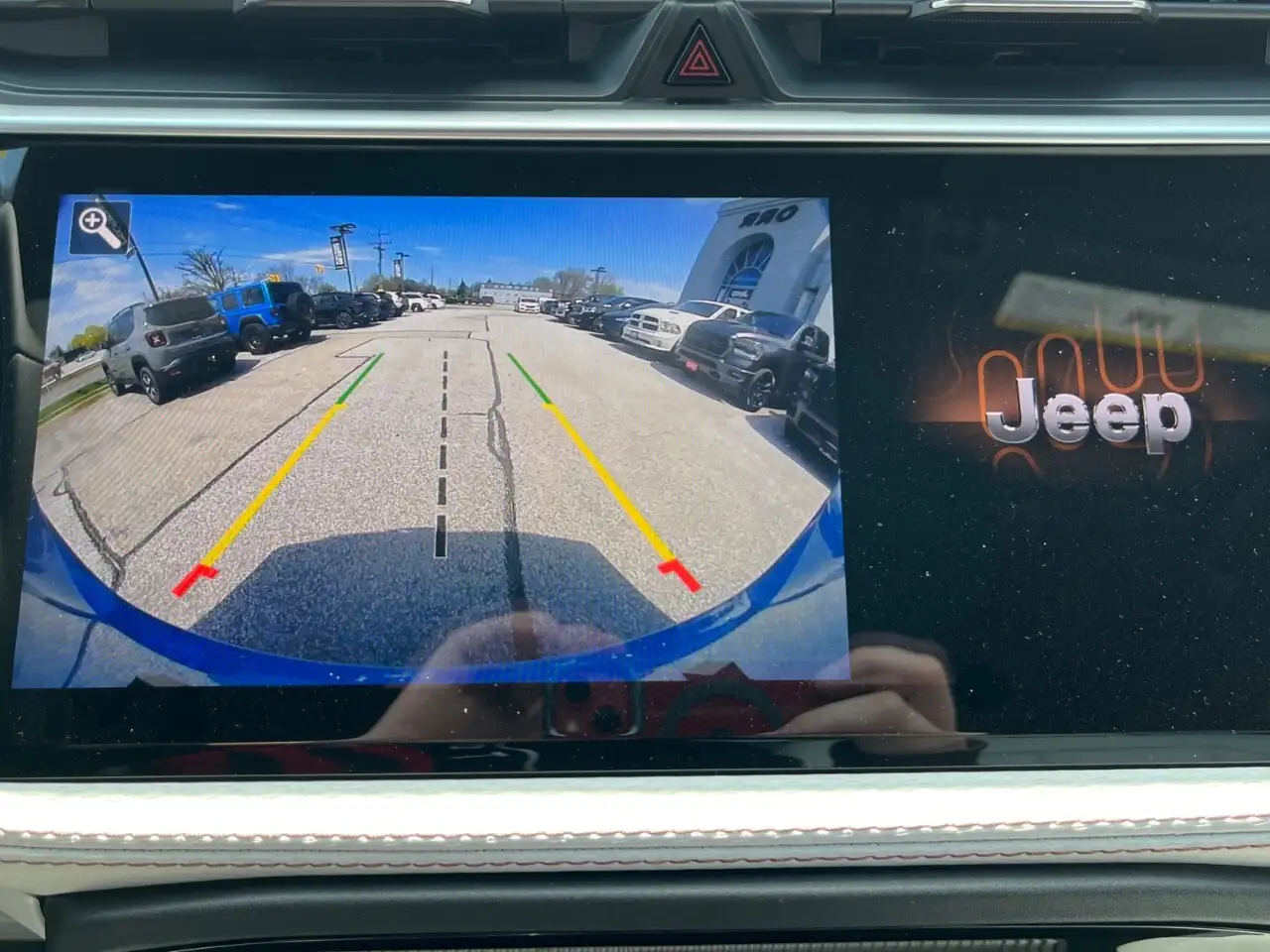 Jeep Cherokee снимка Jeep Cherokee