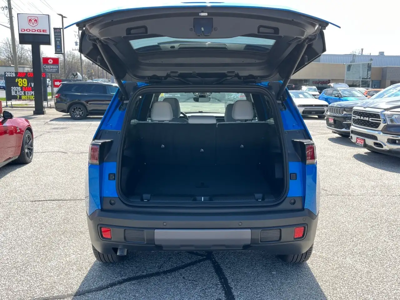 Jeep Cherokee снимка Jeep Cherokee