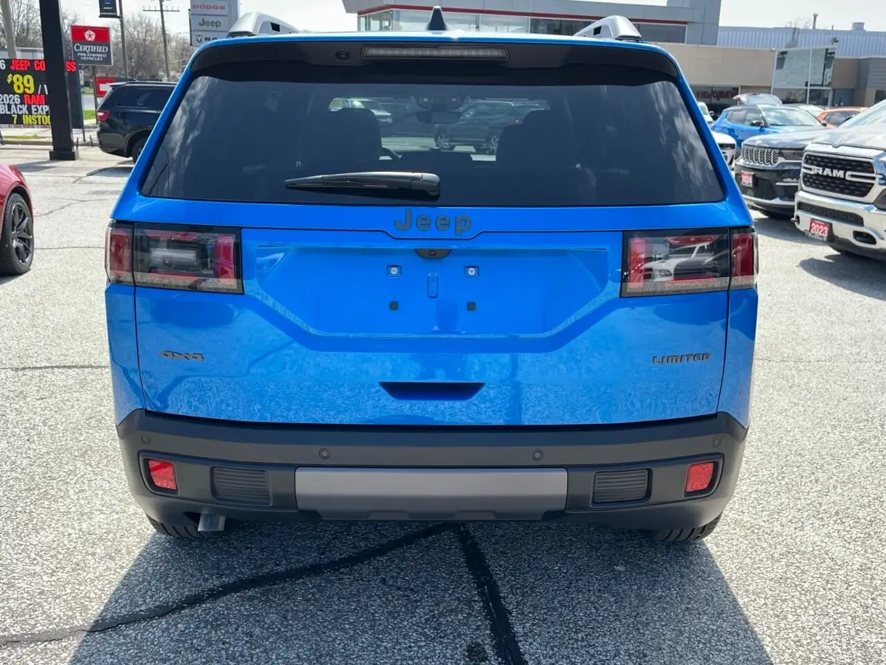 Jeep Cherokee снимка Jeep Cherokee