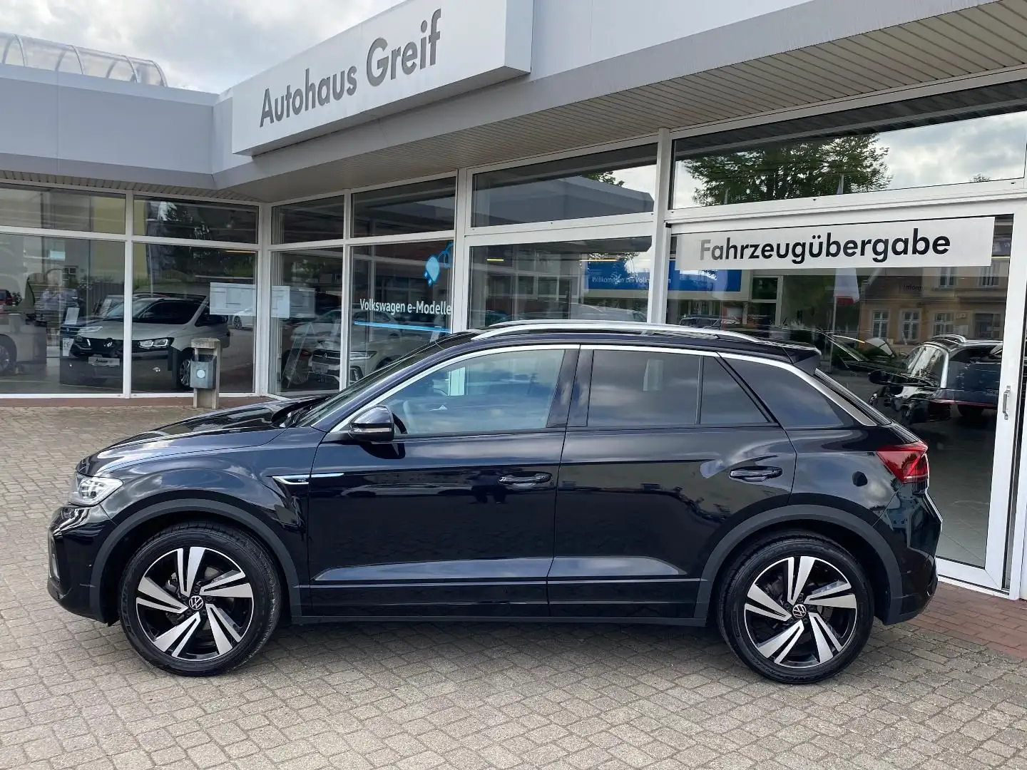 Volkswagen T-Roc T-ROC R-Line 1.5 TSI DSG *LED*NAVI*ACC* Schwarz - 2