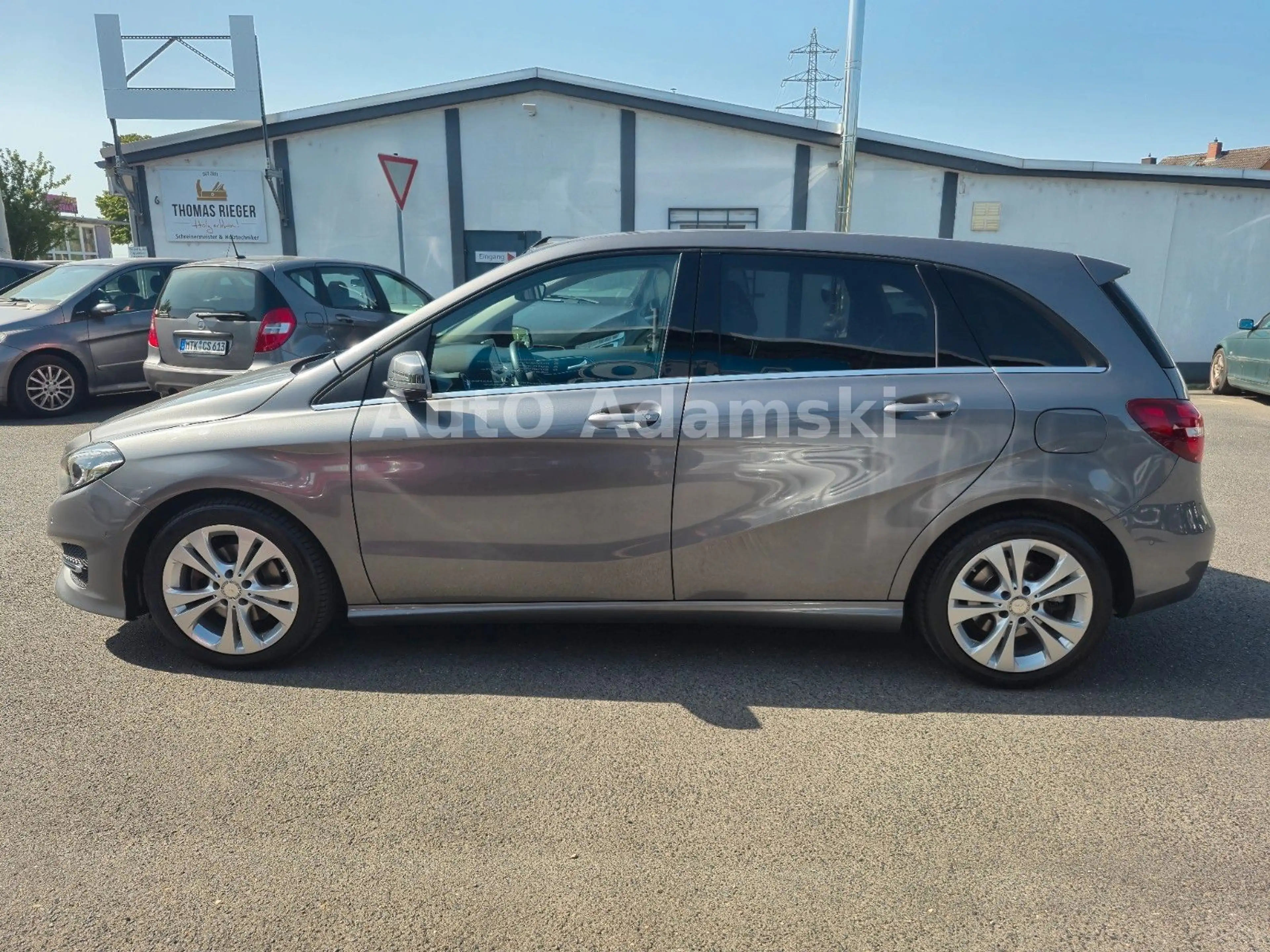 Mercedes-Benz B 220 4MATIC 7G-DCT Urban TWA IHC 88tkm RFK — photo 11