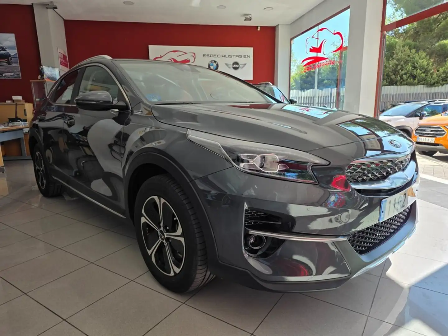 Kia XCeed 1.6 GDi PHEV 104kW (141CV) eDrive Gris - 1