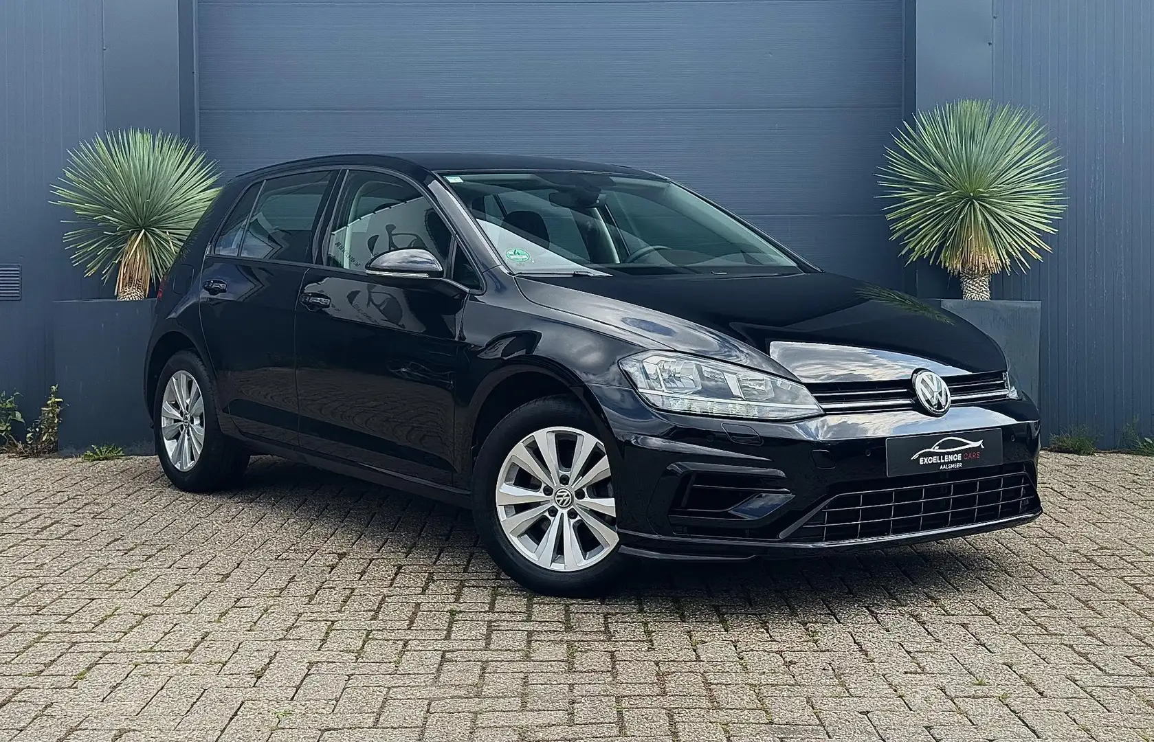 Volkswagen Golf 1.5 TSI Highline Noir - 1