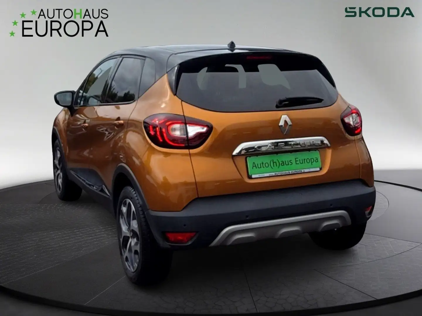 Renault Captur 1.2 TCe Automatik 120 ENERGY Intens Navi Kam Klima Schwarz - 2